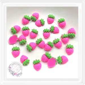 ⋅ MINI STRAWBERRIES ⋅ Flatback Resin Embellishments ⋅ 5 Pcs ⋅