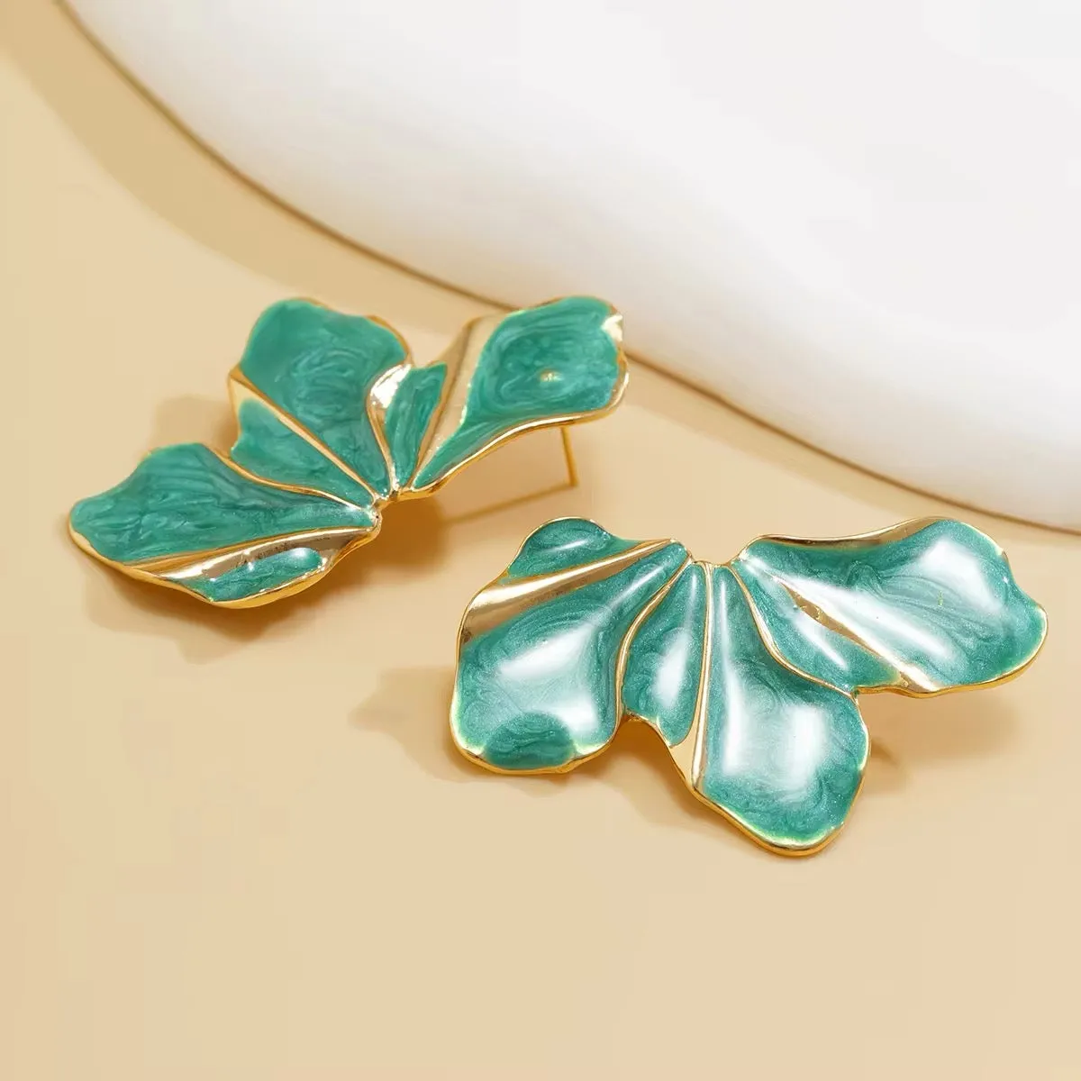 Asymmetric Charming Enamel Flower Petal Stud Earrings