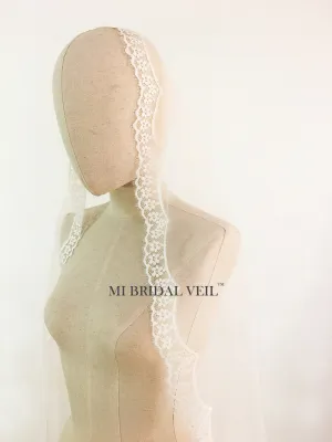 Boho Cathedral Lace Wedding Veil, Subtle Flower Lace Brial Veil Mi Bridal