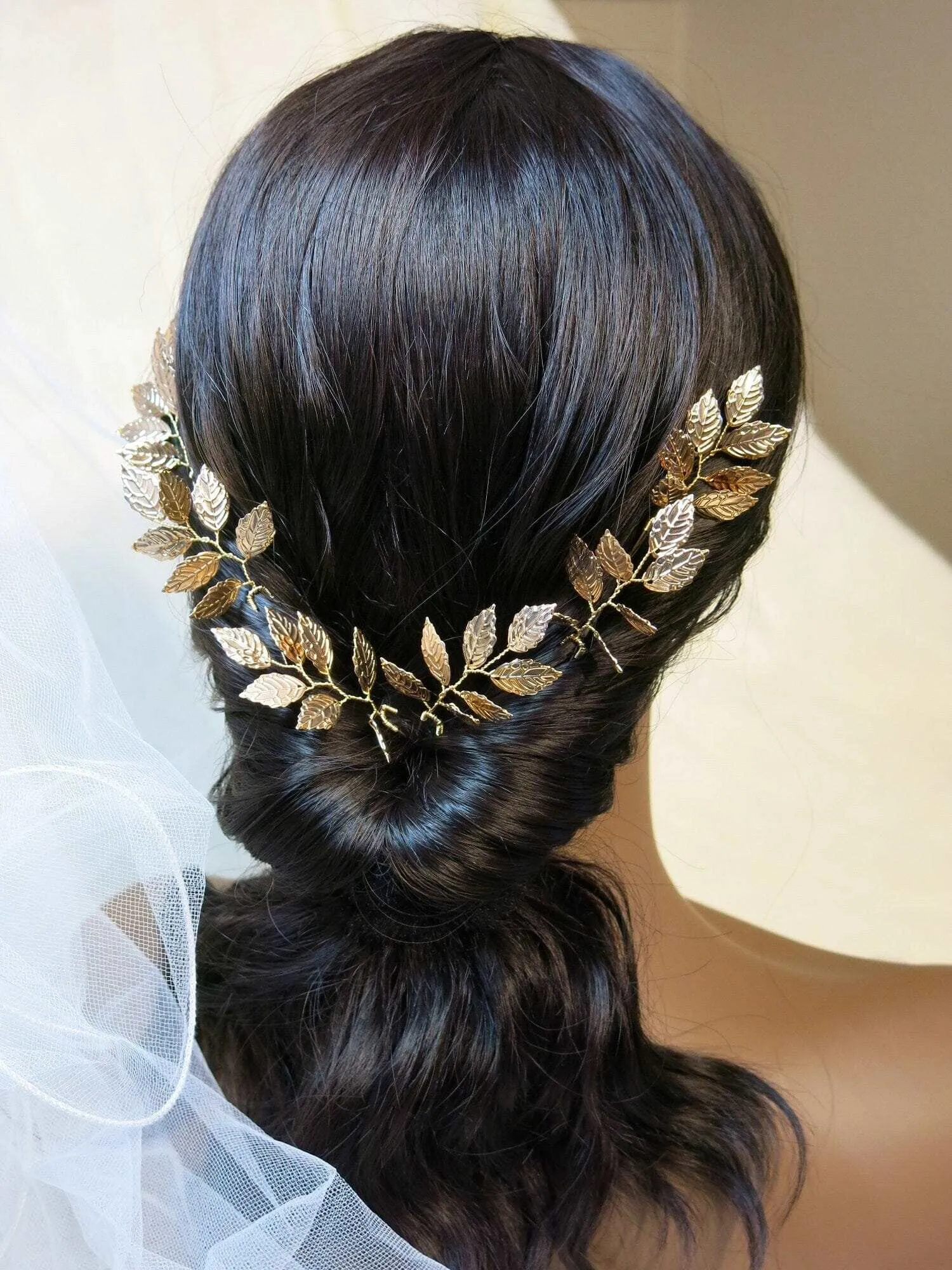 Bridal Gold Leaf 3 PC Hairpin Set, Greek Goddess Hair Pins, Delicate Wedding Head Piece Gold Leaf Hairpin Hair Accessory, Set of 3