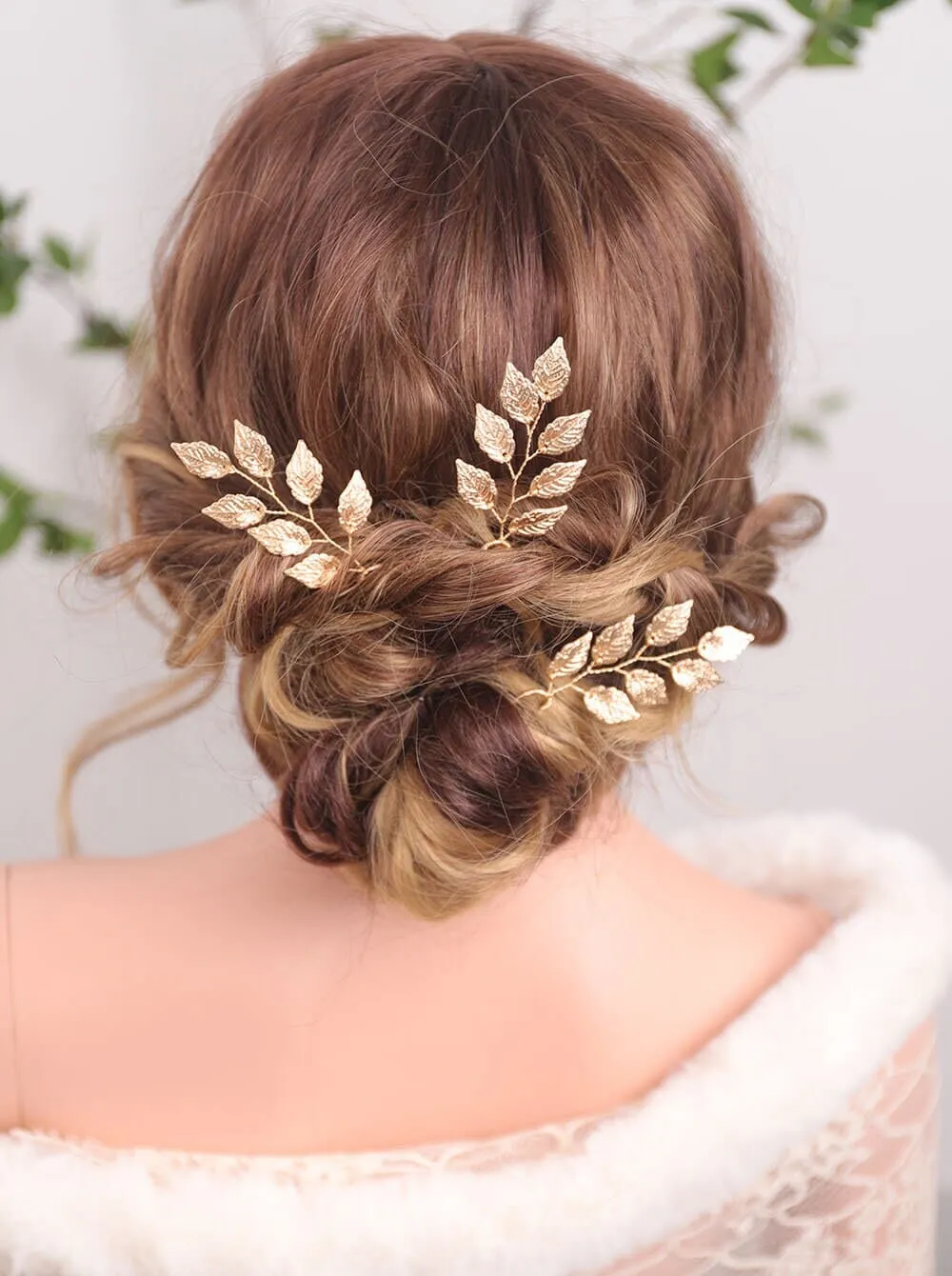 Bridal Gold Leaf 3 PC Hairpin Set, Greek Goddess Hair Pins, Delicate Wedding Head Piece Gold Leaf Hairpin Hair Accessory, Set of 3