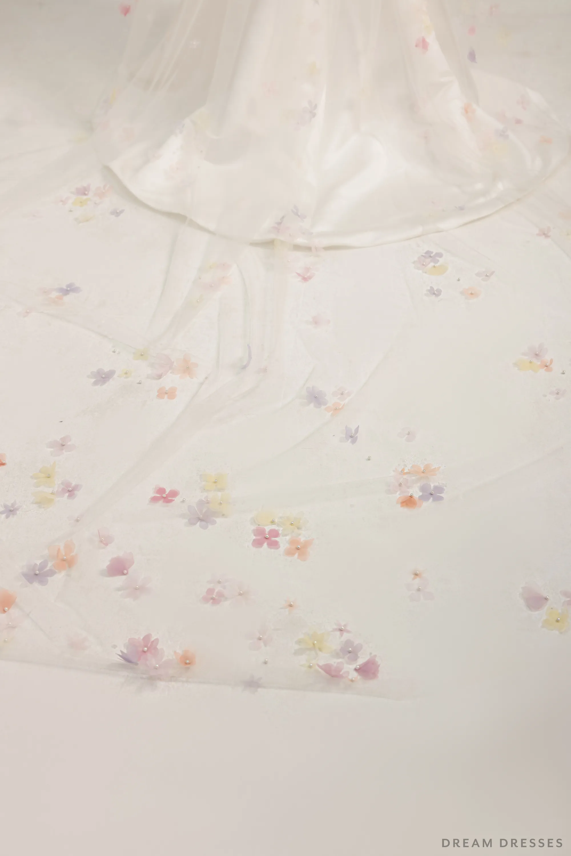 Bridal Veil with 3D Flowers (#ESIYA)