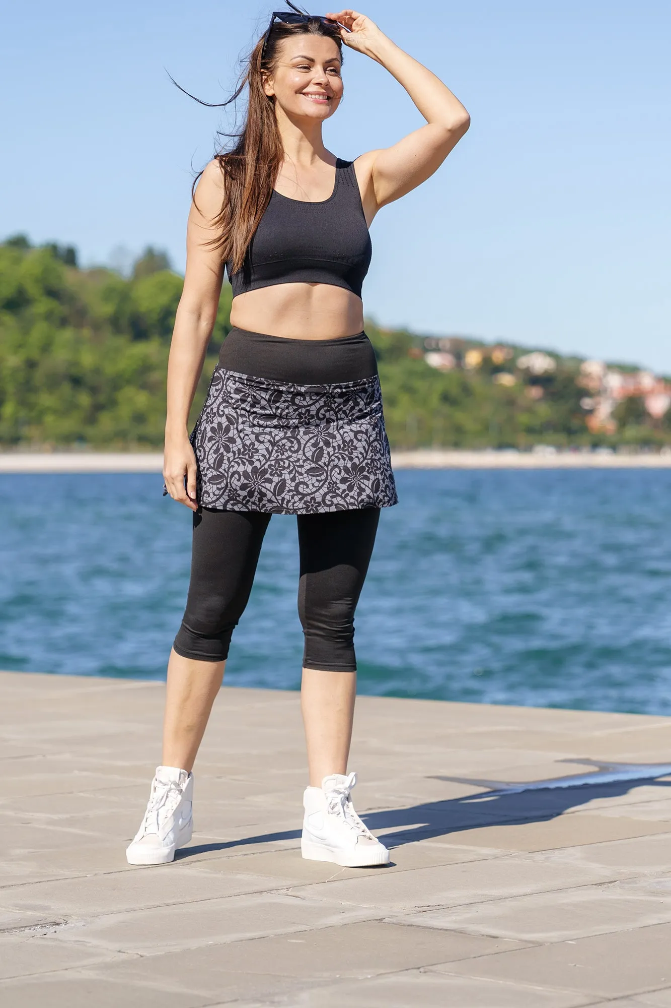 Capri skort Gothic