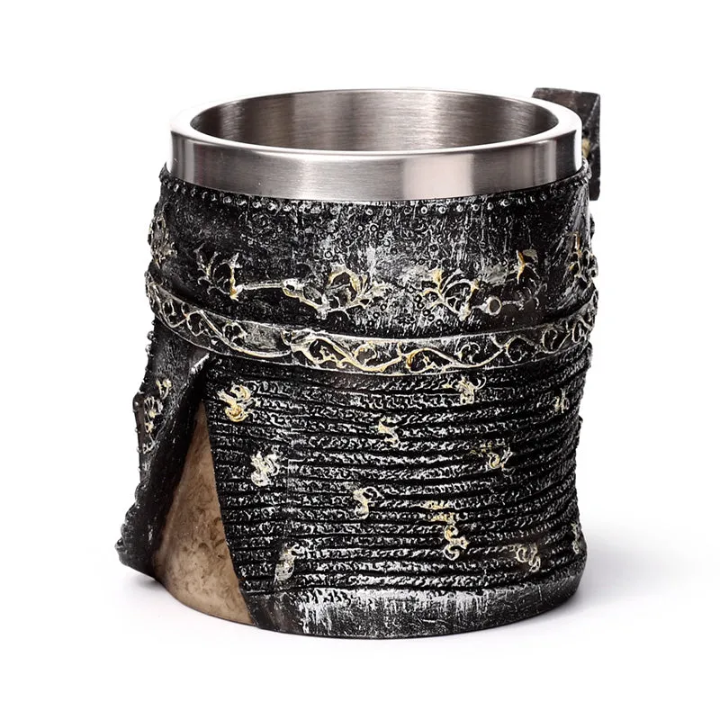Decorative Tankard - Axe Handle Armoured Skull