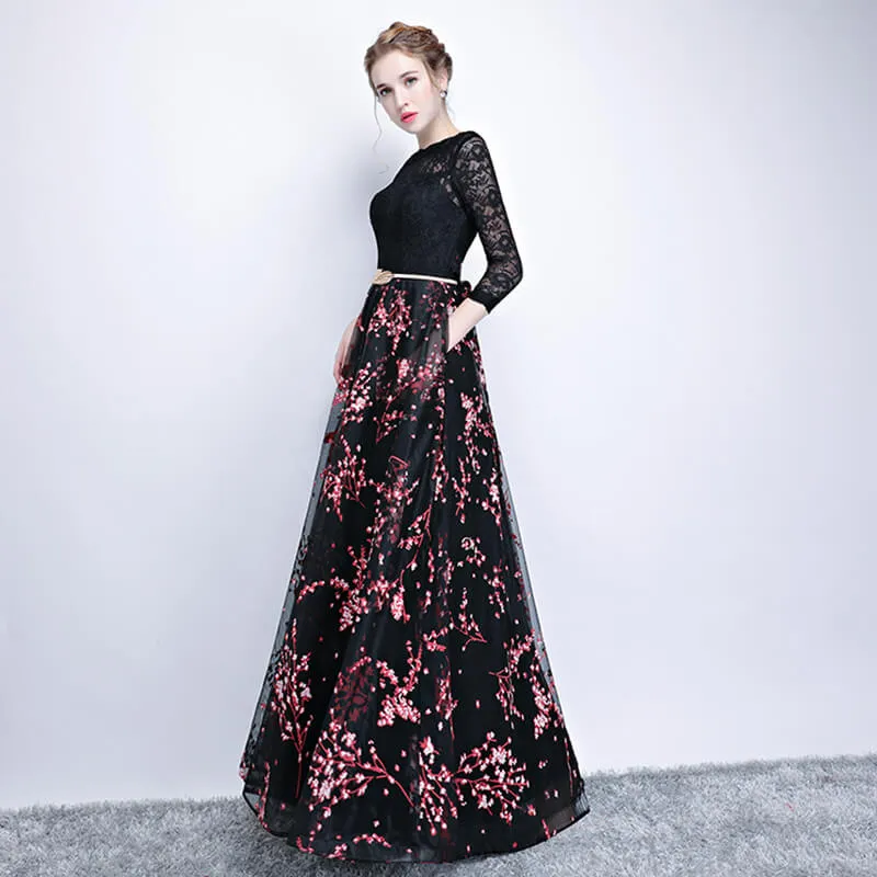 [Final Sale] White Flower  Lace Bodice Pleated Skirt 3/4 Sleeves Pocket Black Party Gown