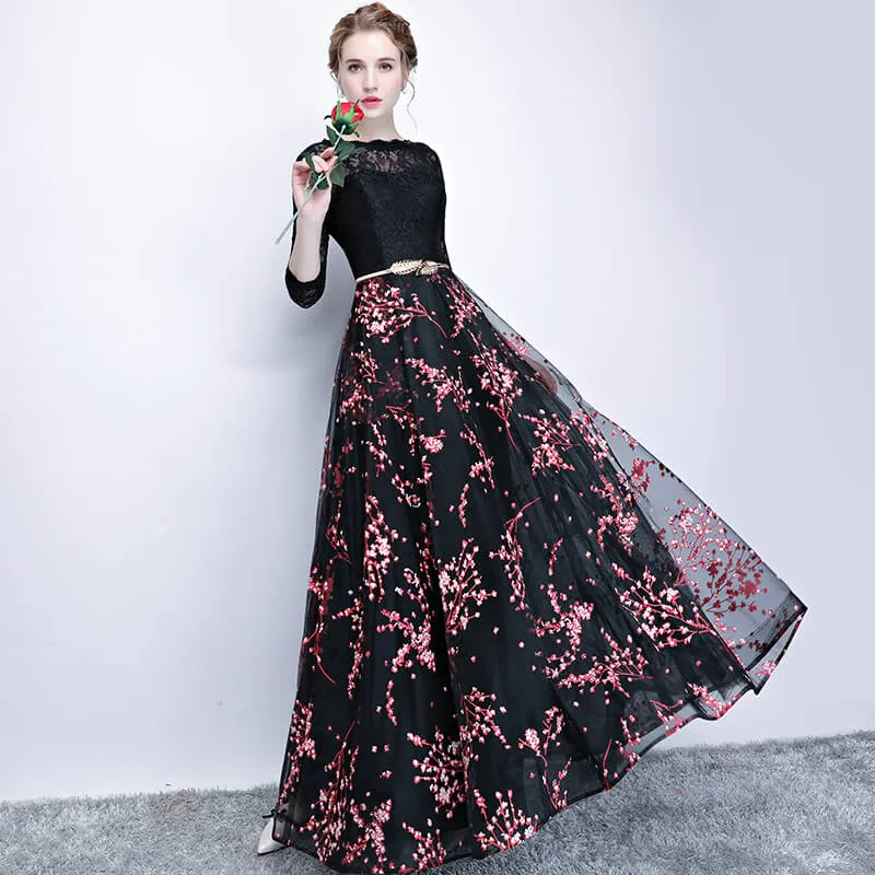 [Final Sale] White Flower  Lace Bodice Pleated Skirt 3/4 Sleeves Pocket Black Party Gown