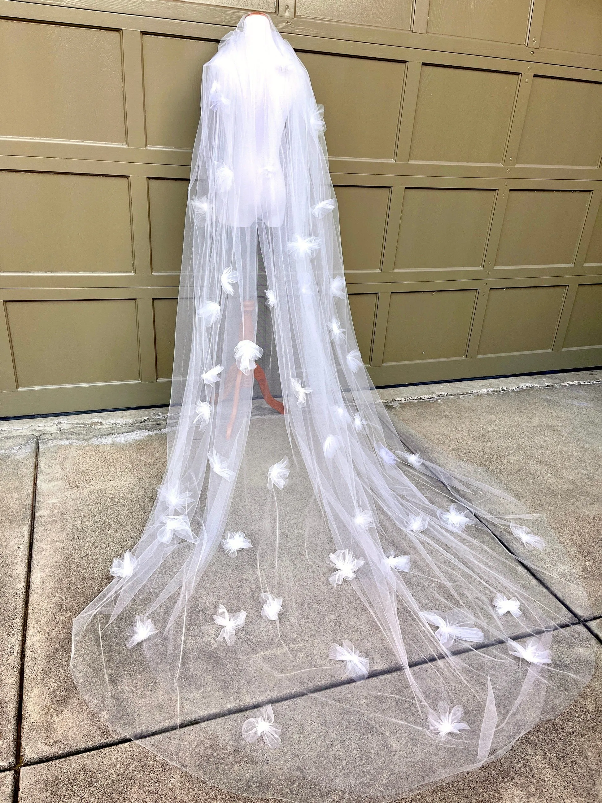 Full Cathedral Wedding Veil with Flower Blooms in Chiffon Silk