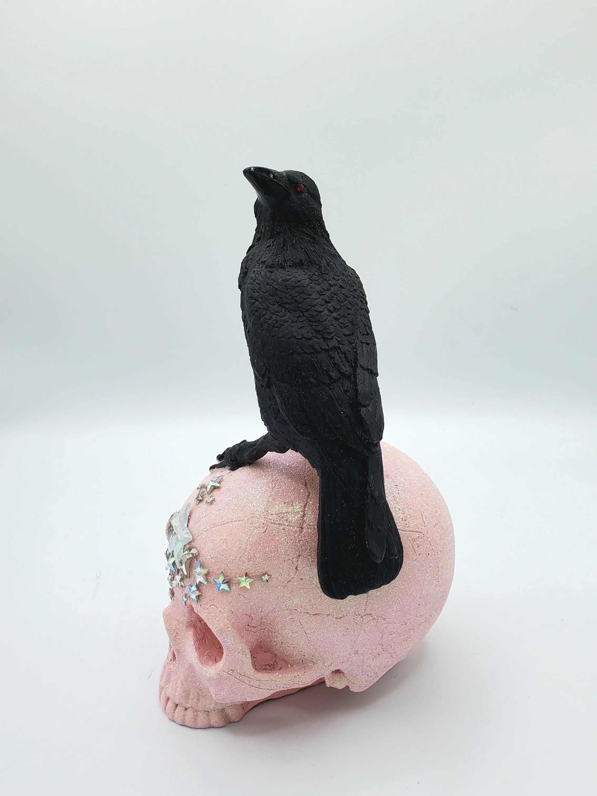 Glitter Gothic Skull w/Raven Statue