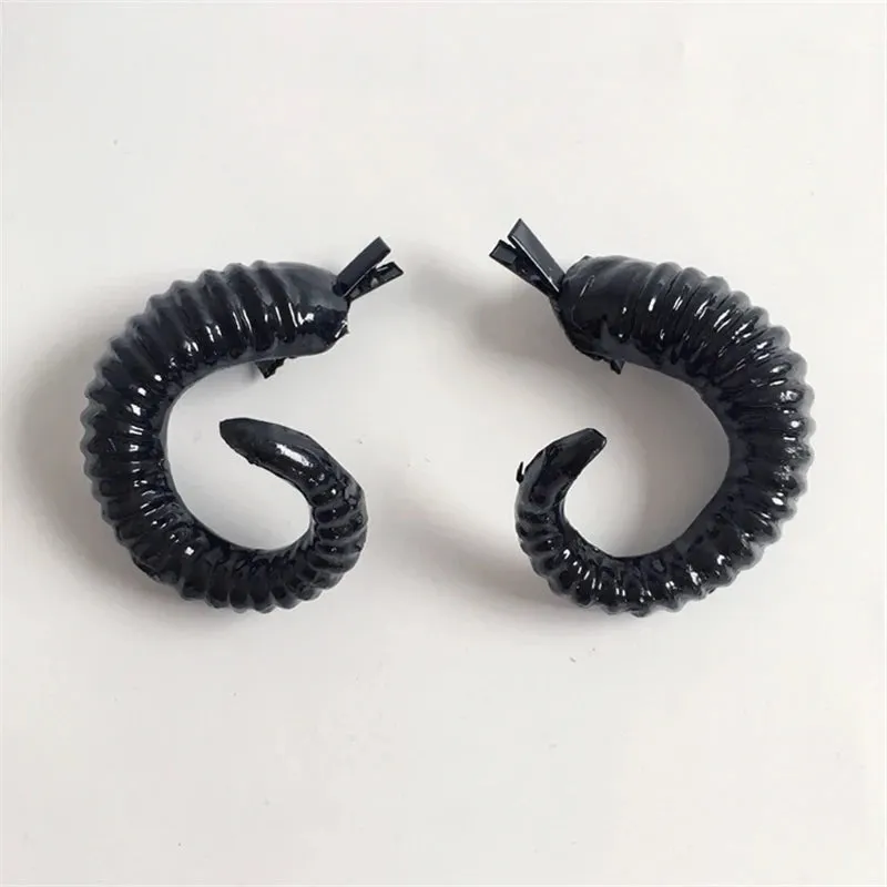 GOTHIC DEVIL HORN HAIRPIN UB2729