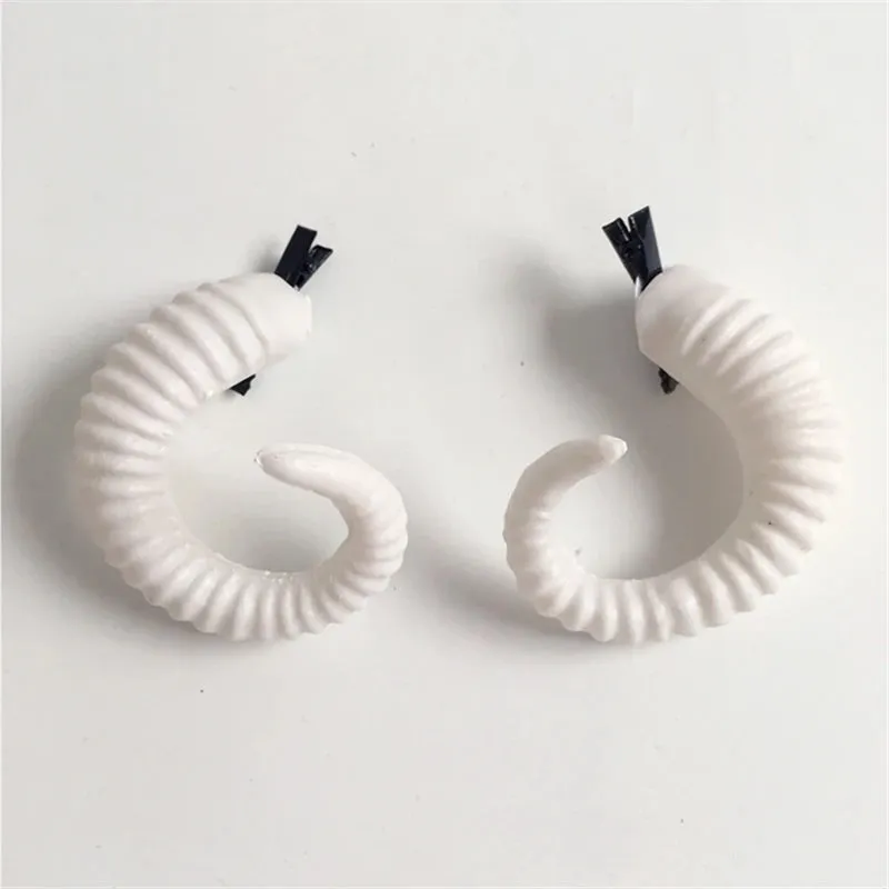 GOTHIC DEVIL HORN HAIRPIN UB2729