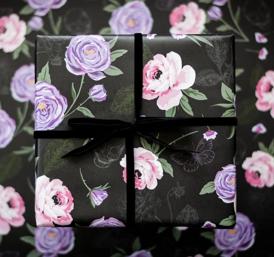Gothic Floral Gift Wrap (1 Sheet)