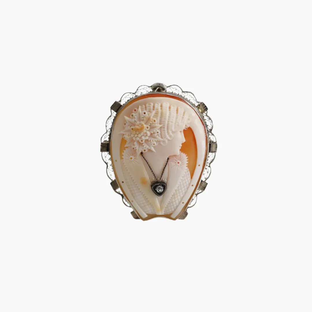 Horseshoe Cameo Habille Pendant/Brooch