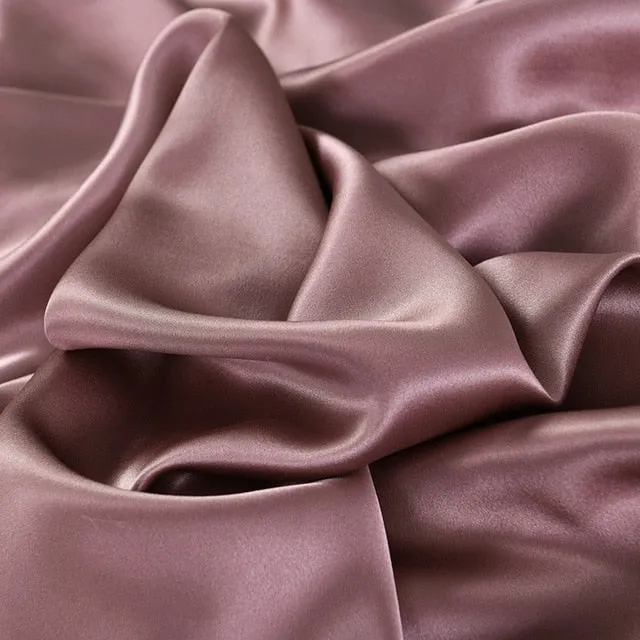 J.BILLINGSLEA 100% Silk Zipper Pillowcase for Optimal Hair