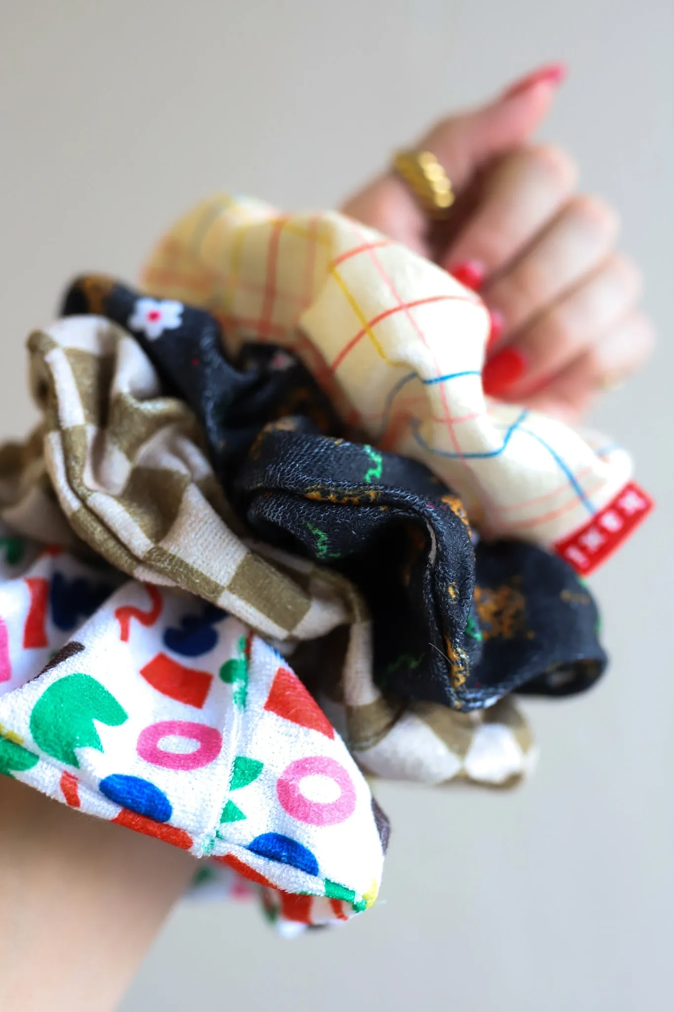 KAXI TOWEL SCRUNCHIES ( 7 PATTERNS )