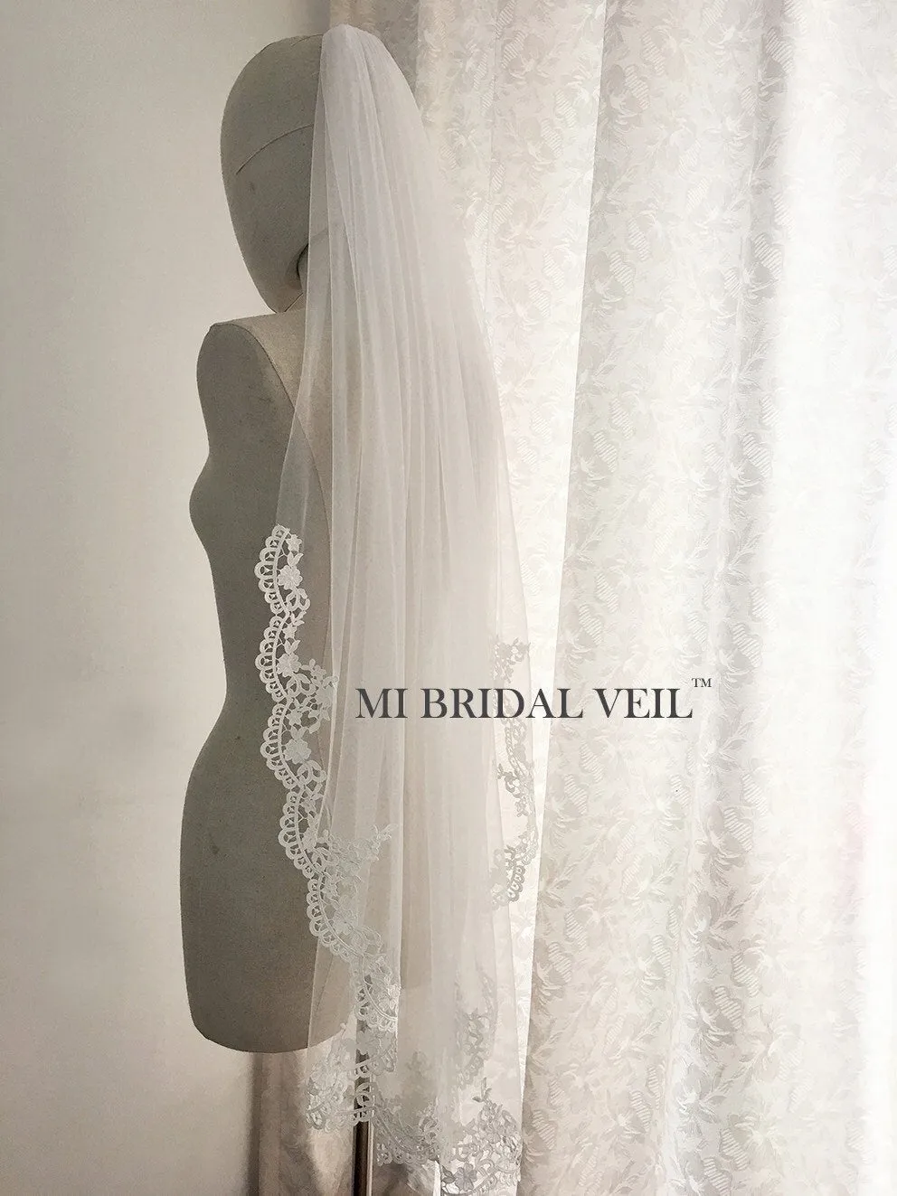 Lace Wedding Veil, Venice Crochet Fingertip Lace Bridal Veil, Lace at Chest, Mi Bridal