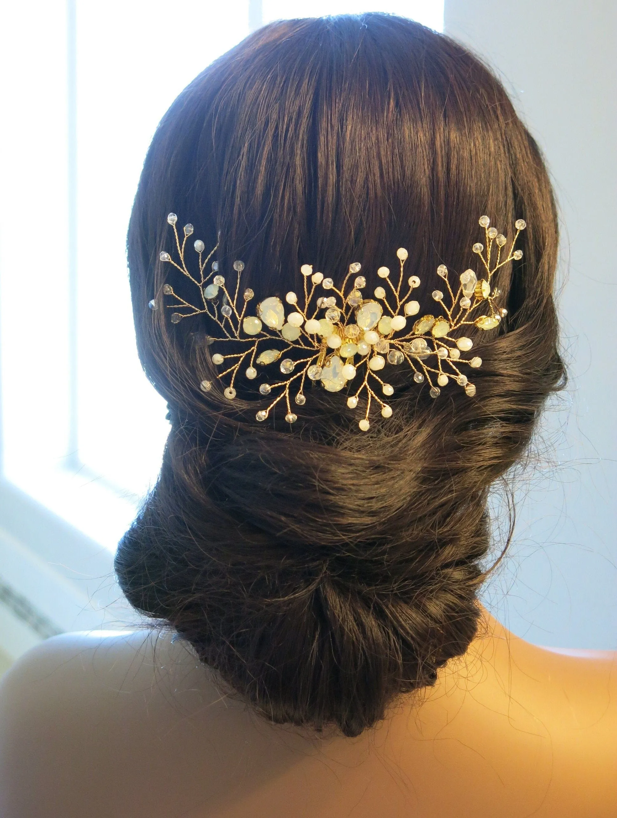 Large Milky Opal Crystal Hair Comb, Wedding Decorative Hair Comb Headpiece, Bridal Floating Opal Hairpiece