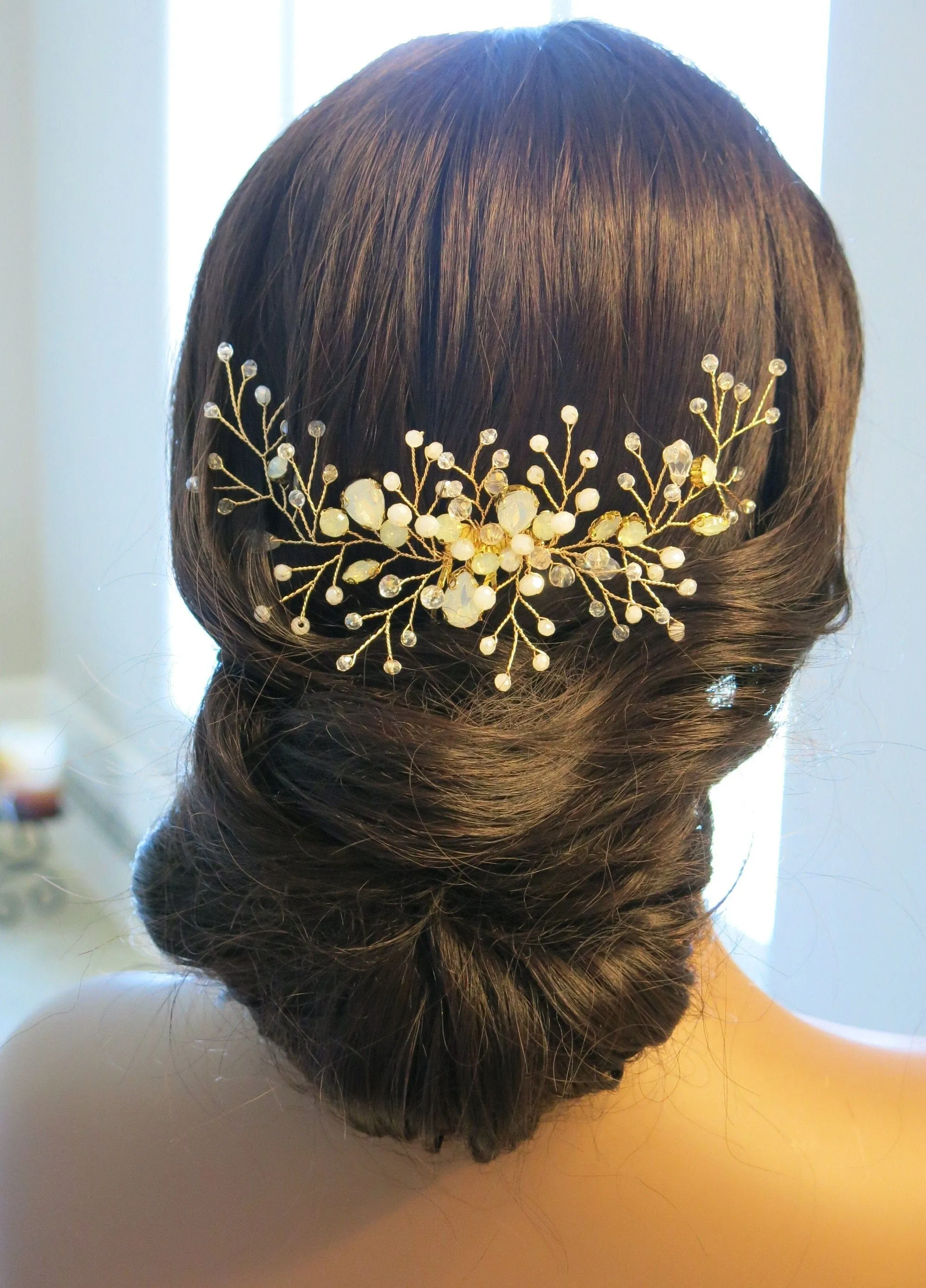 Large Milky Opal Crystal Hair Comb, Wedding Decorative Hair Comb Headpiece, Bridal Floating Opal Hairpiece