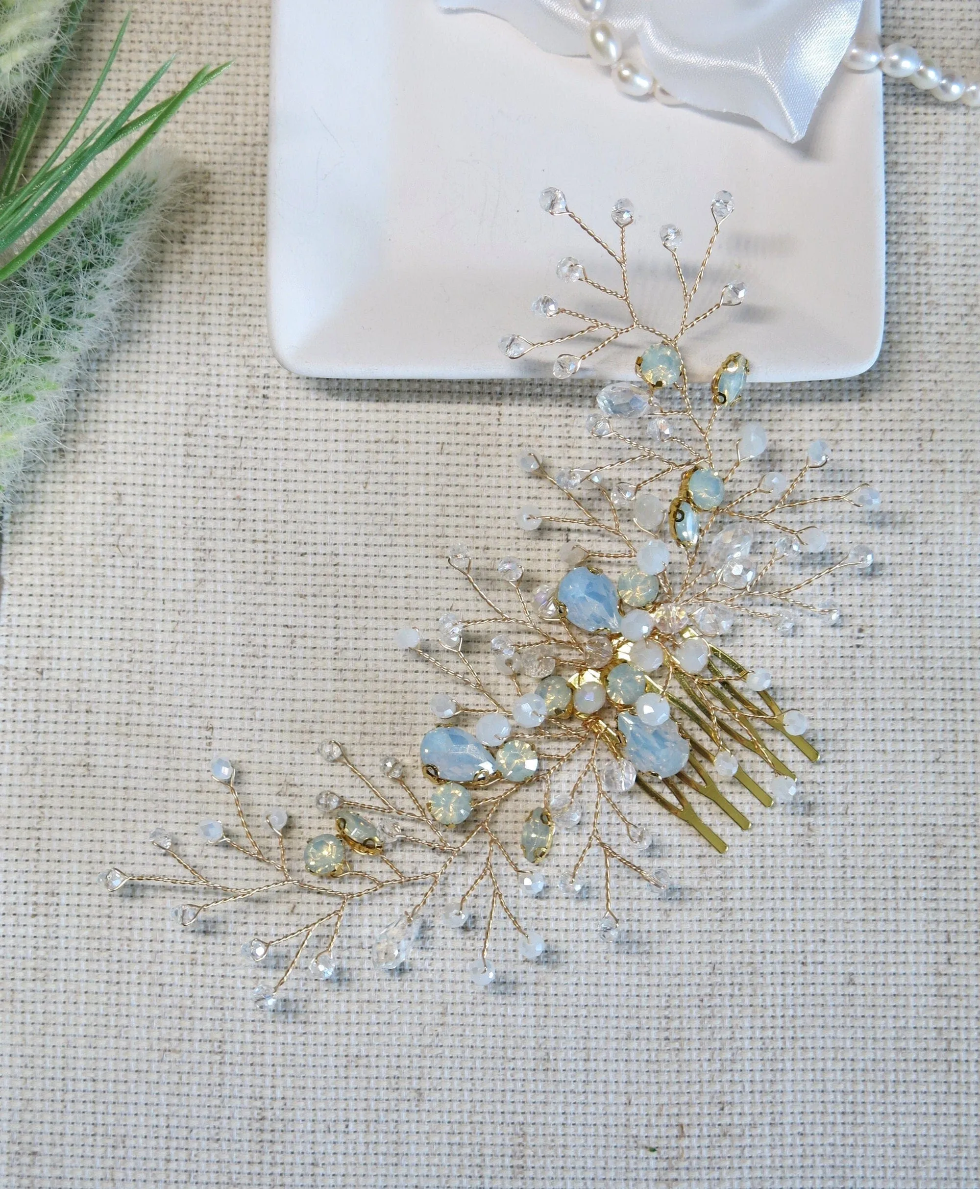 Large Milky Opal Crystal Hair Comb, Wedding Decorative Hair Comb Headpiece, Bridal Floating Opal Hairpiece