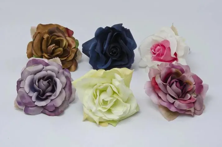 Leilani - White - Coloured Flower Option