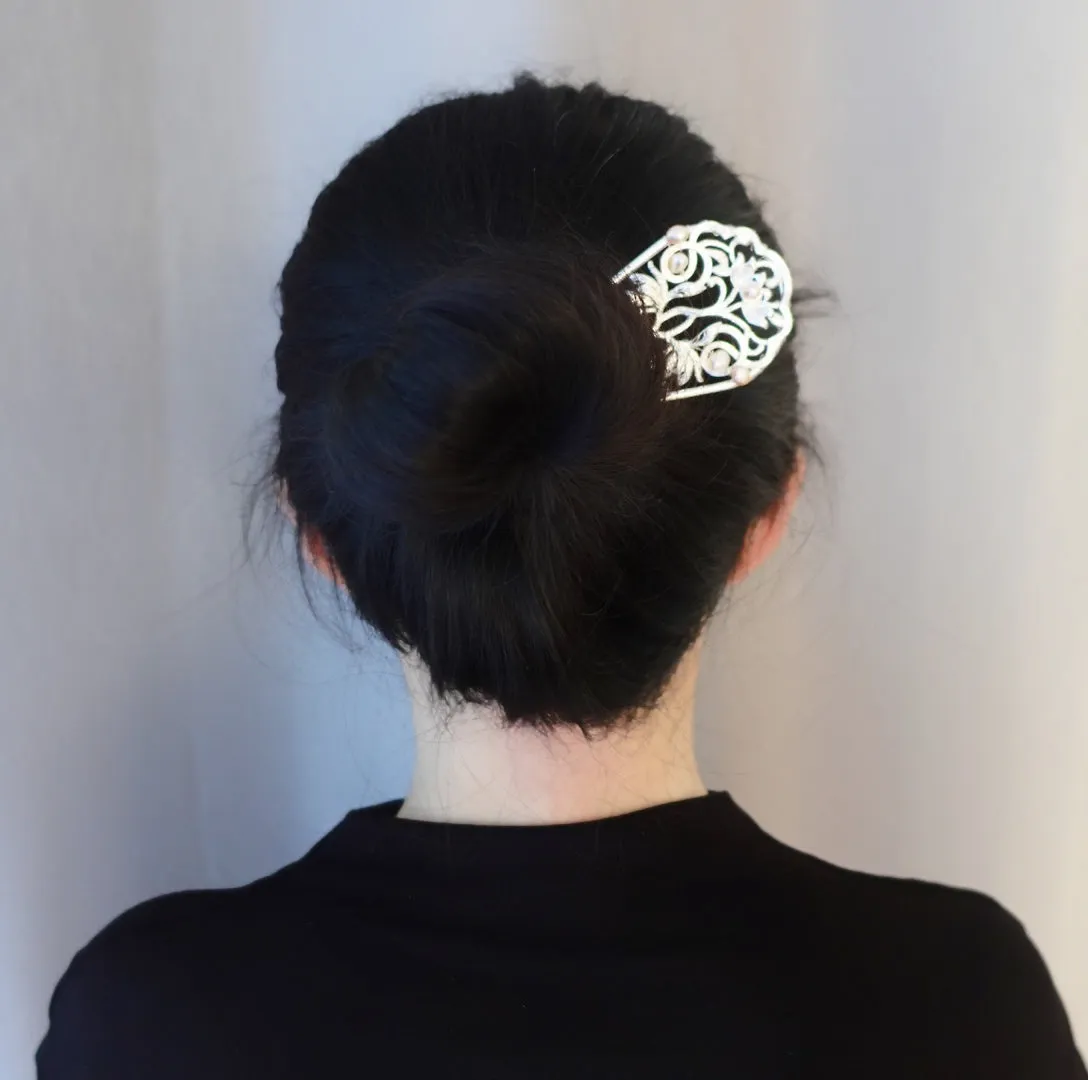 Lotus Hair Pin with Baroque Pearl
