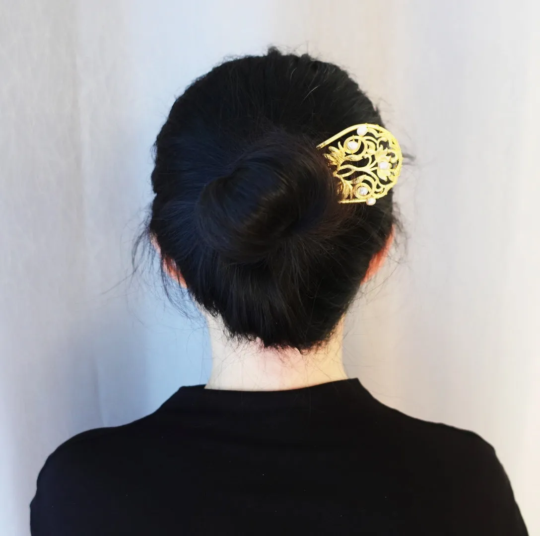 Lotus Hair Pin with Baroque Pearl