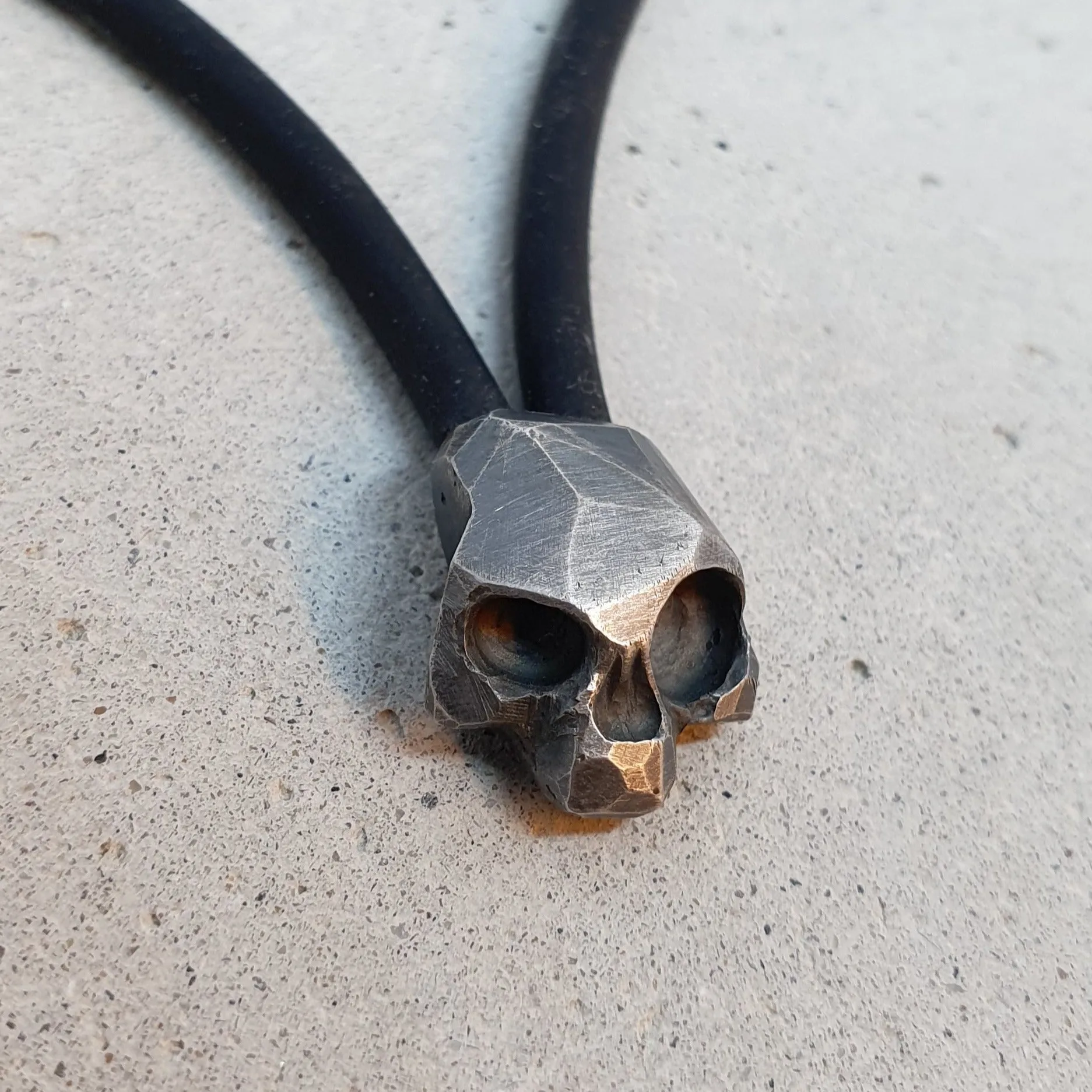 Memento Vivere Skull Pendant