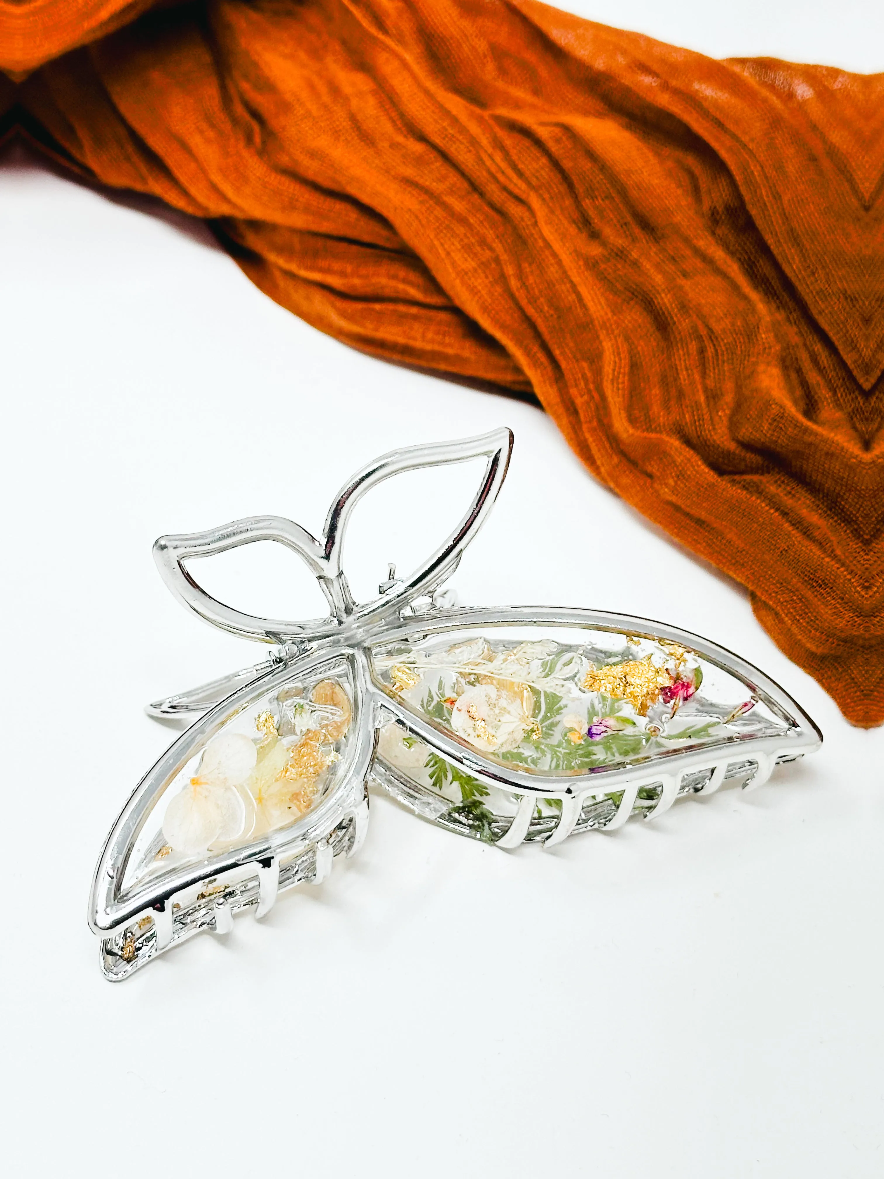 Metal Butterfly Clips in silver and gold. MADE TO ORDER. Select your own flowers.