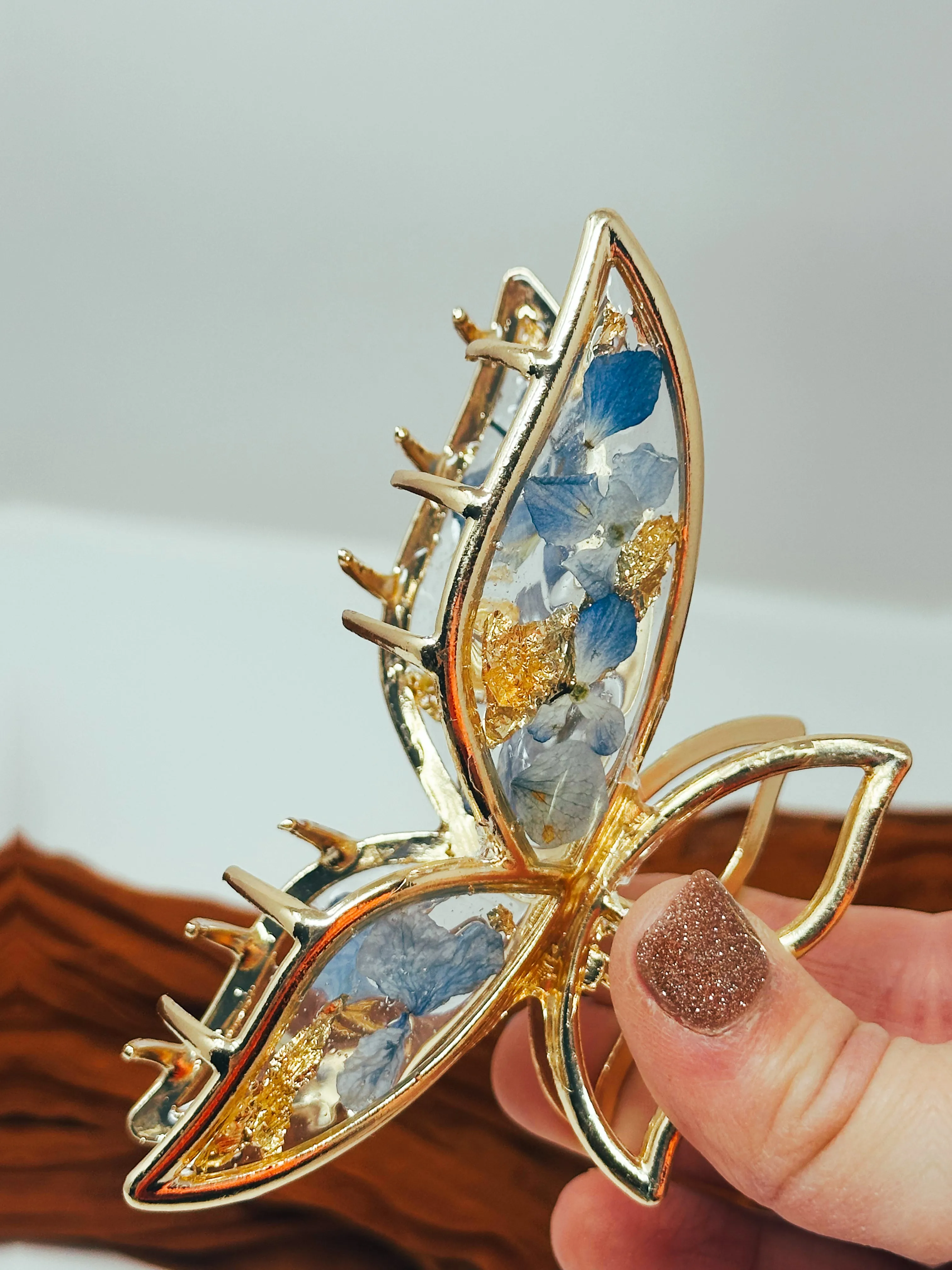 Metal Butterfly Clips in silver and gold. MADE TO ORDER. Select your own flowers.