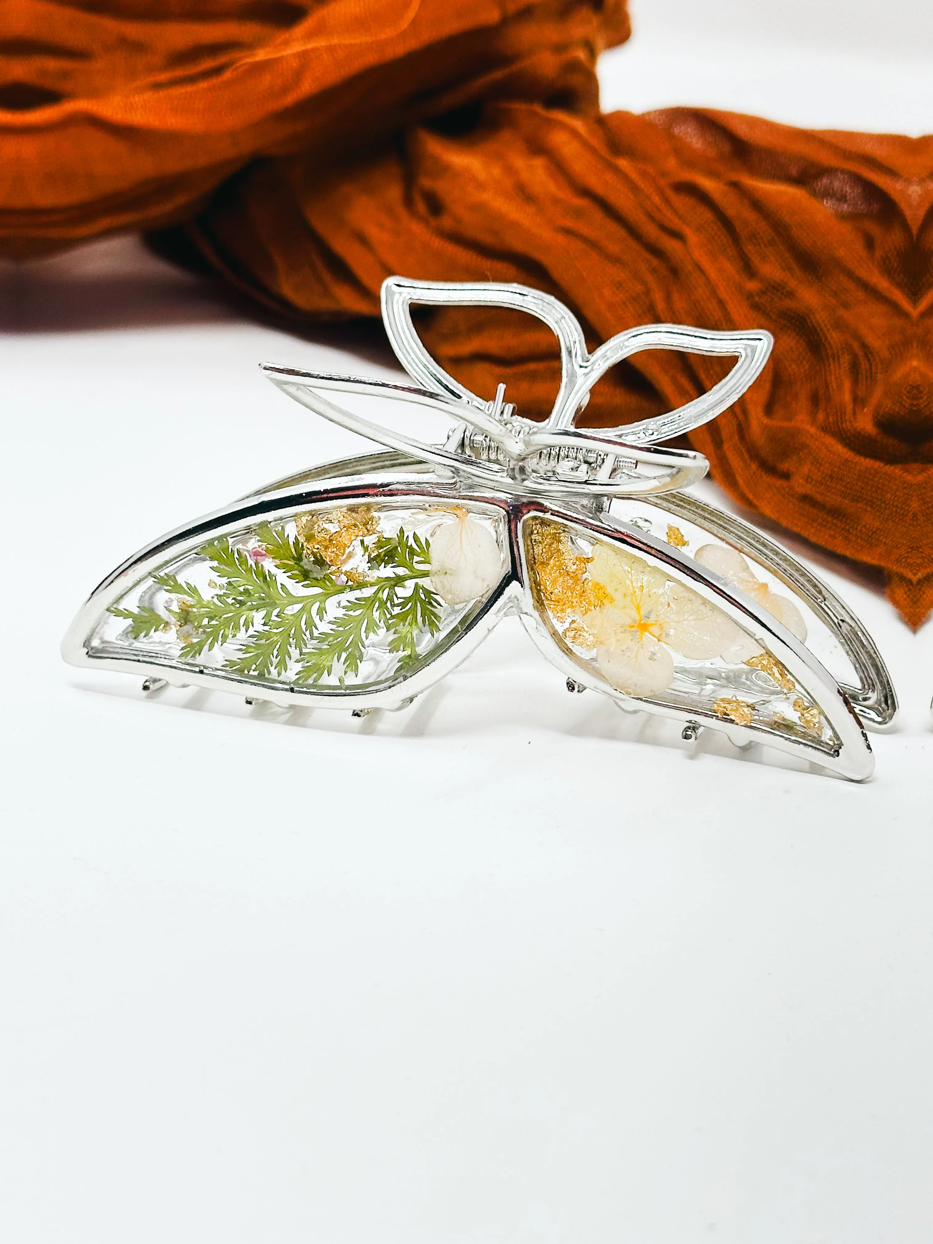 Metal Butterfly Clips in silver and gold. MADE TO ORDER. Select your own flowers.