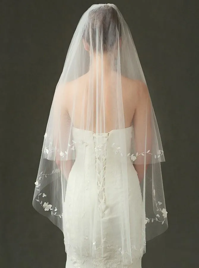 Multi Tier Cut Edge Fingertip Veil with Appliques V002