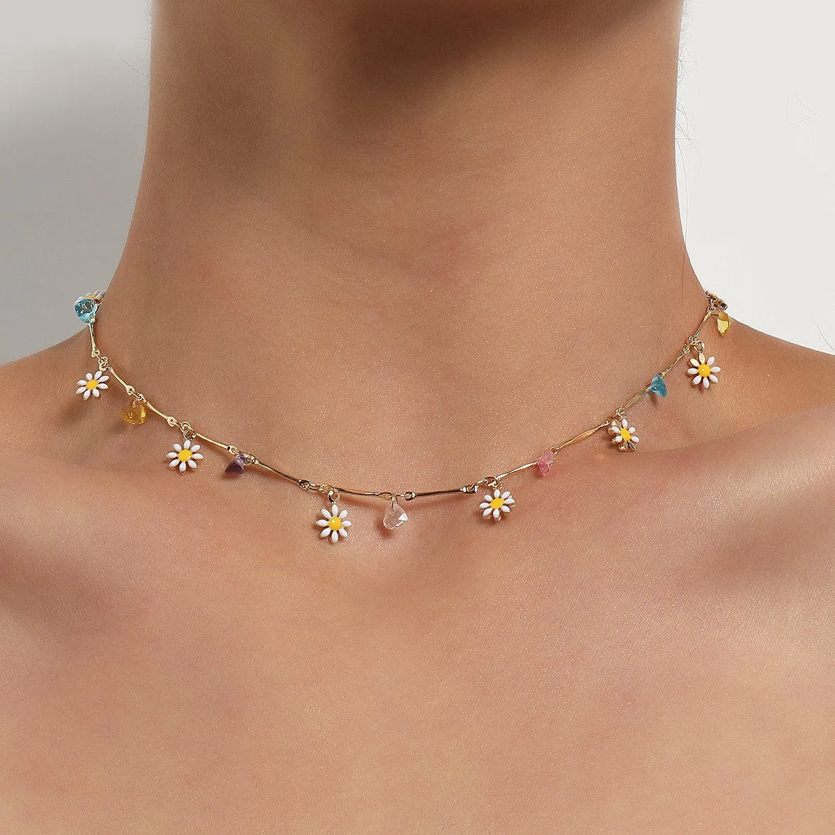 New Lovely Daisy Flowers Colorful Beaded  Necklace