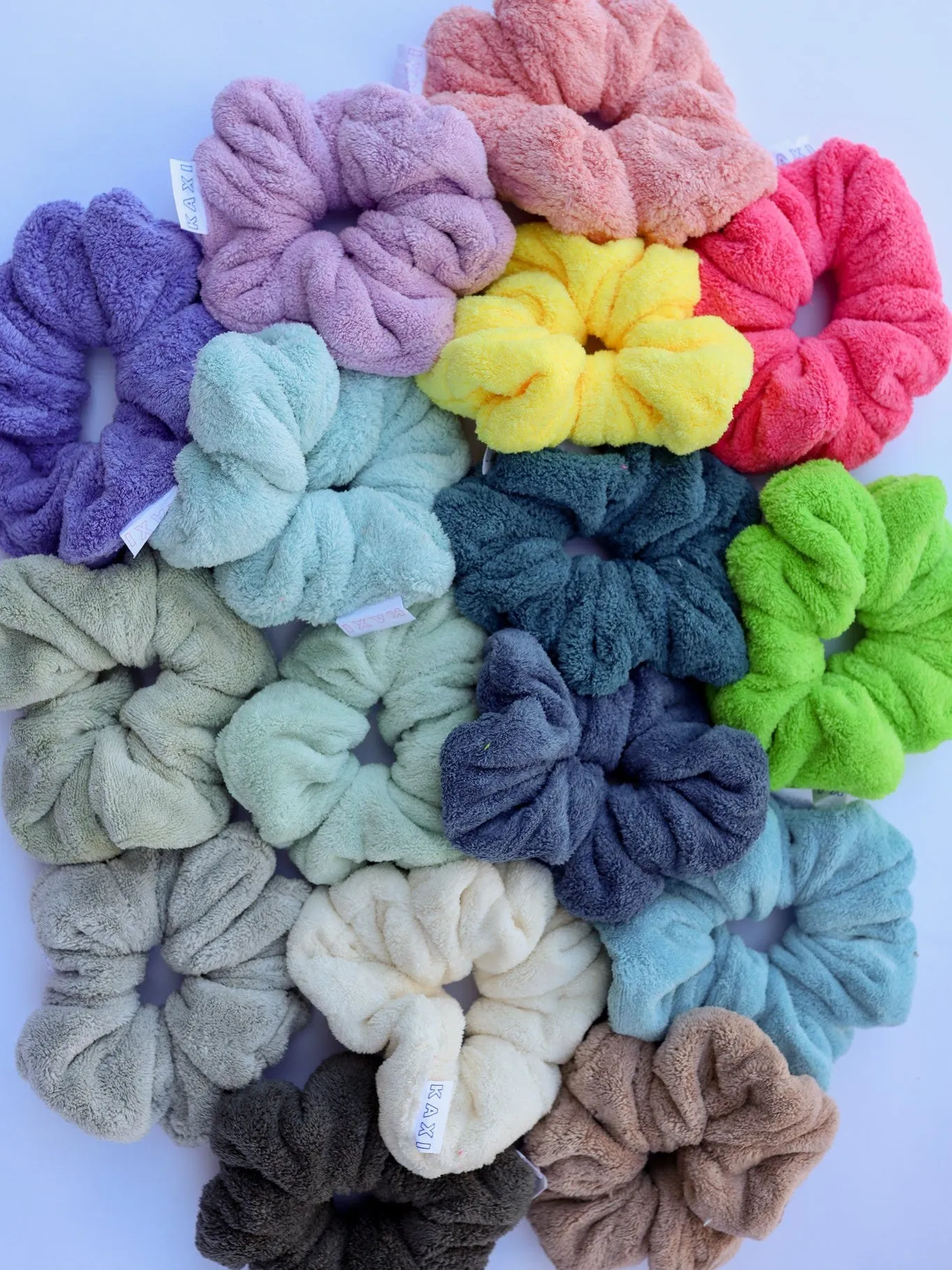OVERSIZED TOWEL SCRUNCHIES ( 18 COLORS )