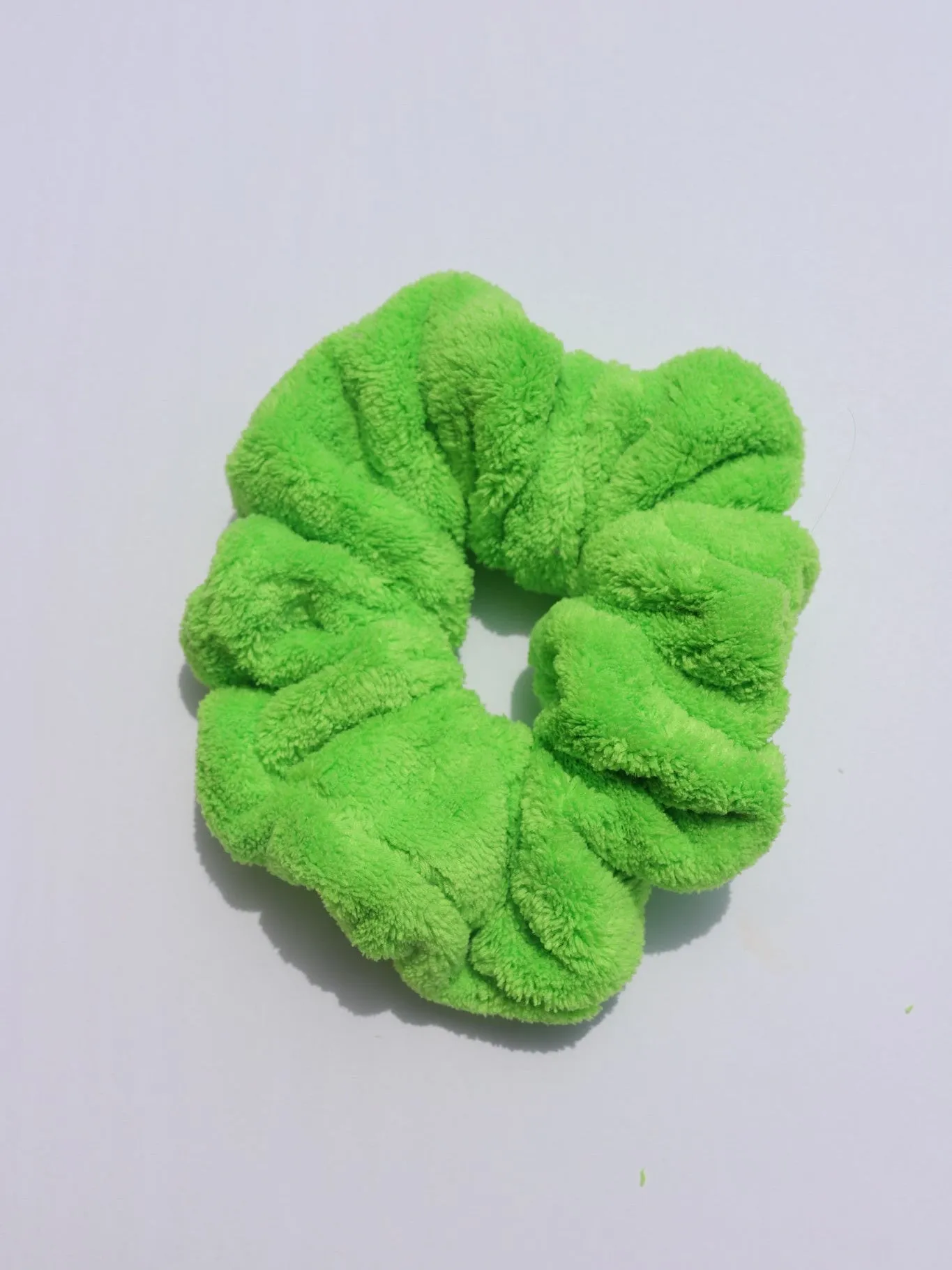 OVERSIZED TOWEL SCRUNCHIES ( 18 COLORS )