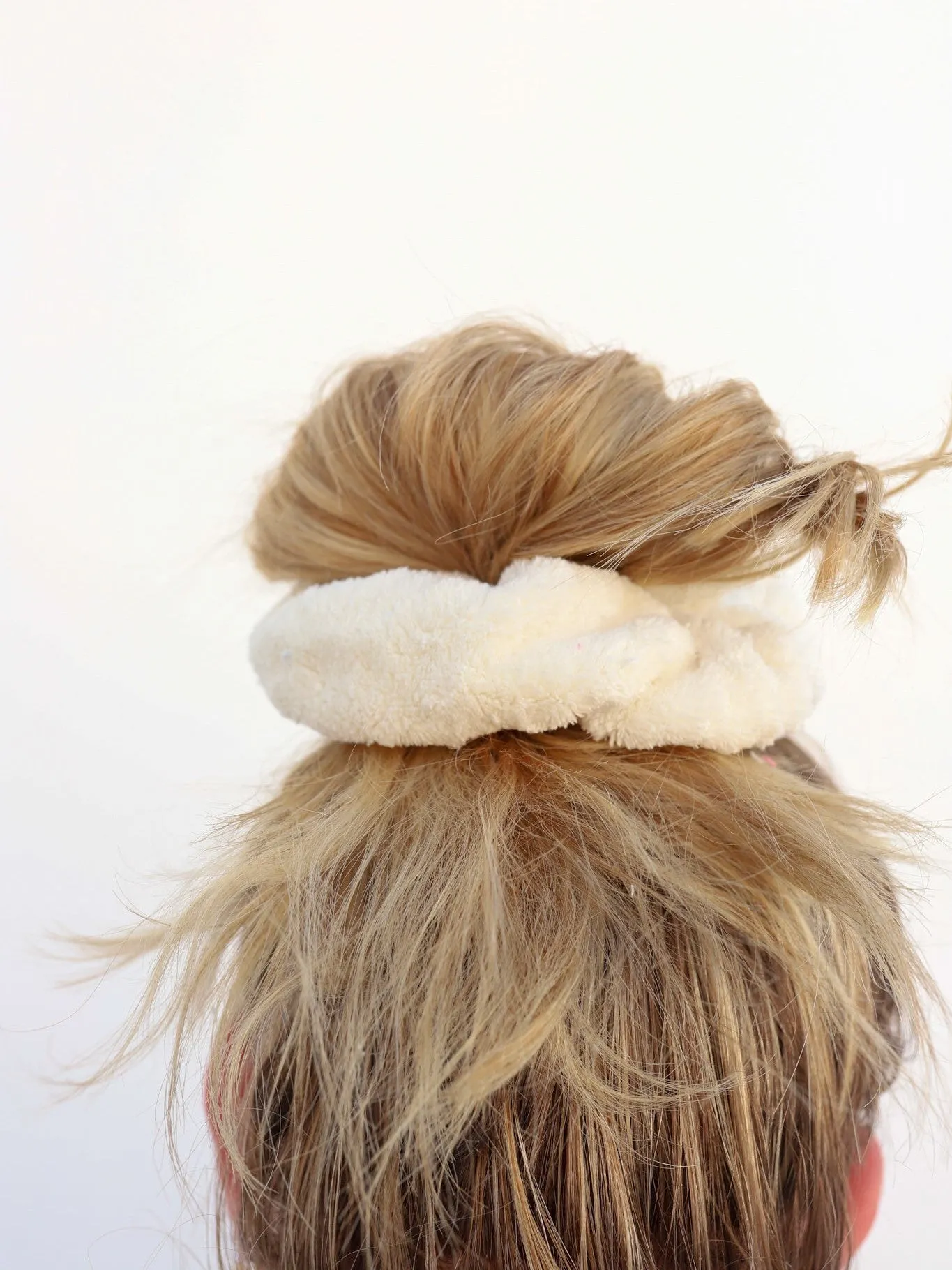 OVERSIZED TOWEL SCRUNCHIES ( 18 COLORS )