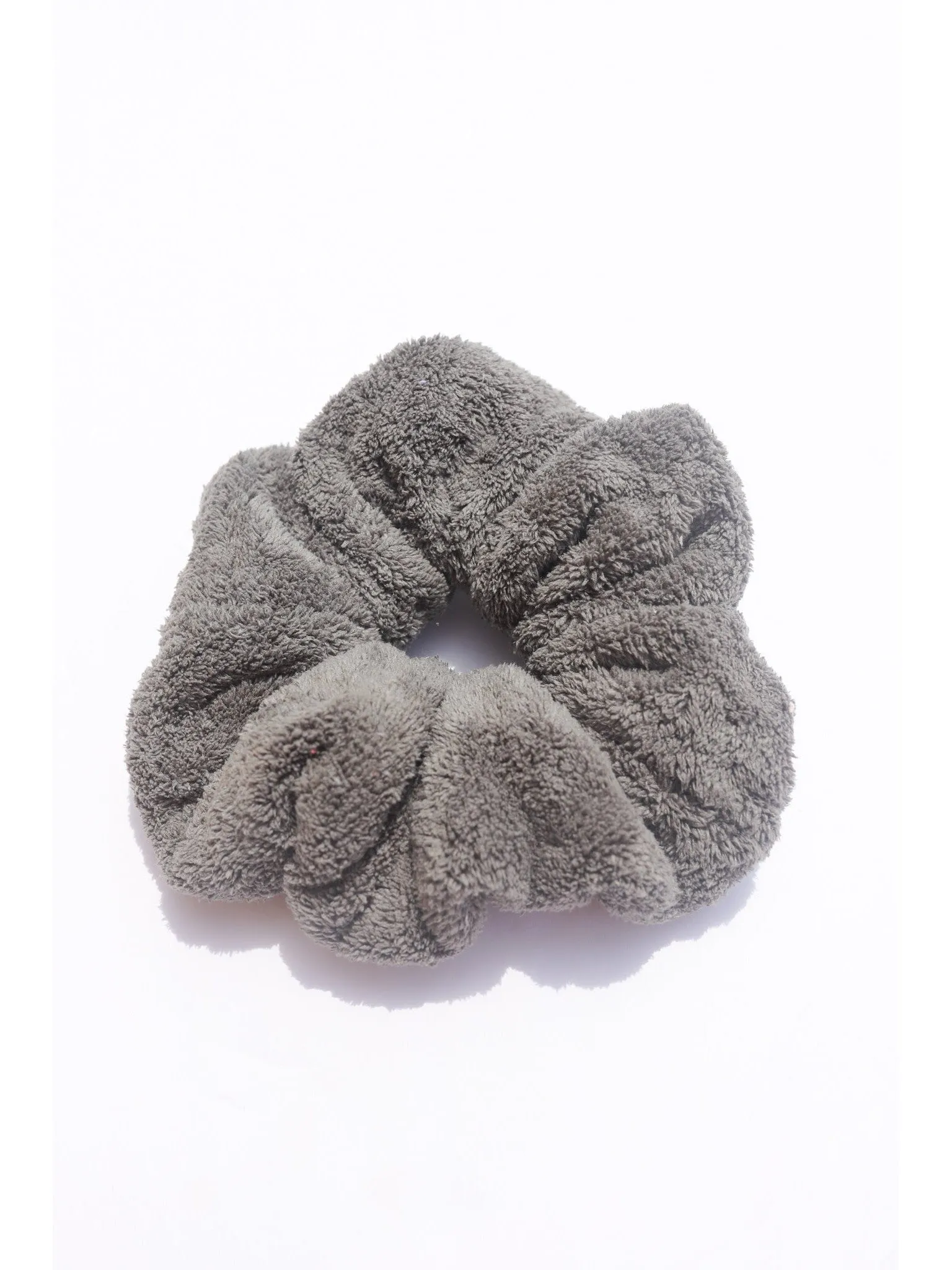 OVERSIZED TOWEL SCRUNCHIES ( 18 COLORS )