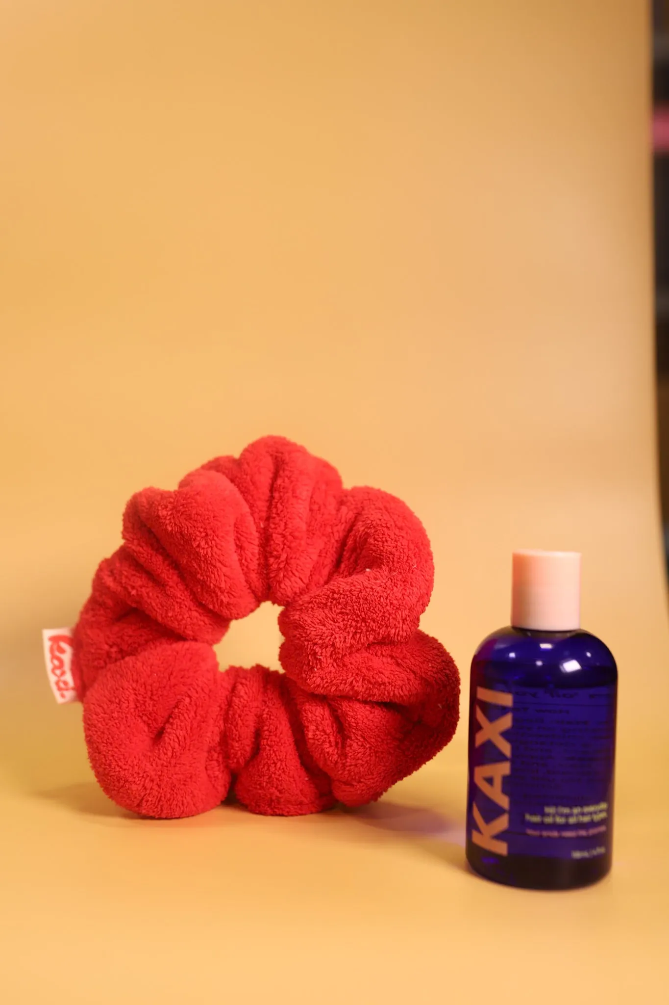 OVERSIZED TOWEL SCRUNCHIES ( 18 COLORS )