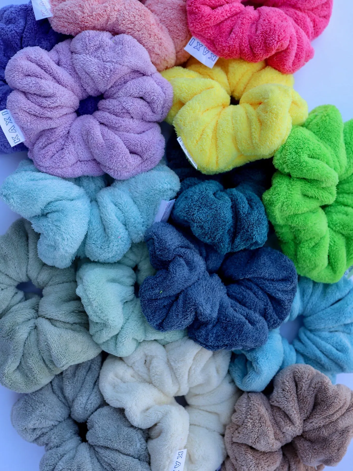 OVERSIZED TOWEL SCRUNCHIES ( 18 COLORS )