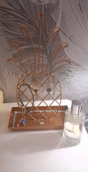 Pineapple jewellery display stand