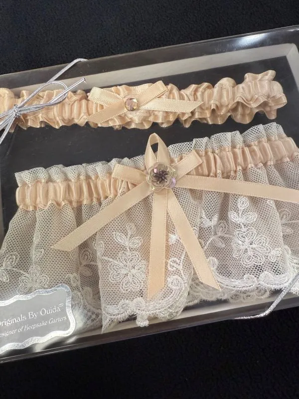 Private Collection Ivory/Rose Gold Garter