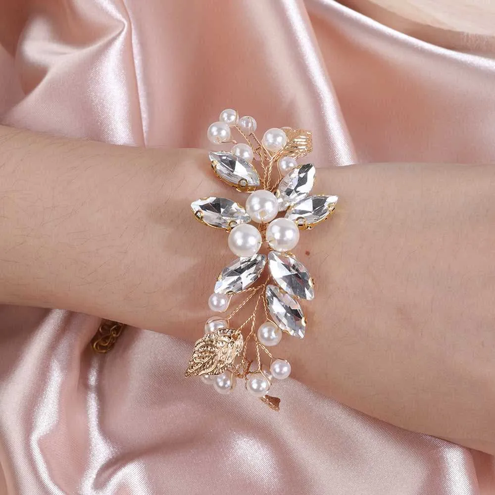 Rhinestone Pearl Flower Bracelet, Crystal Gem Floral Bracelet for Bride, Wedding Style Wire Bracelet