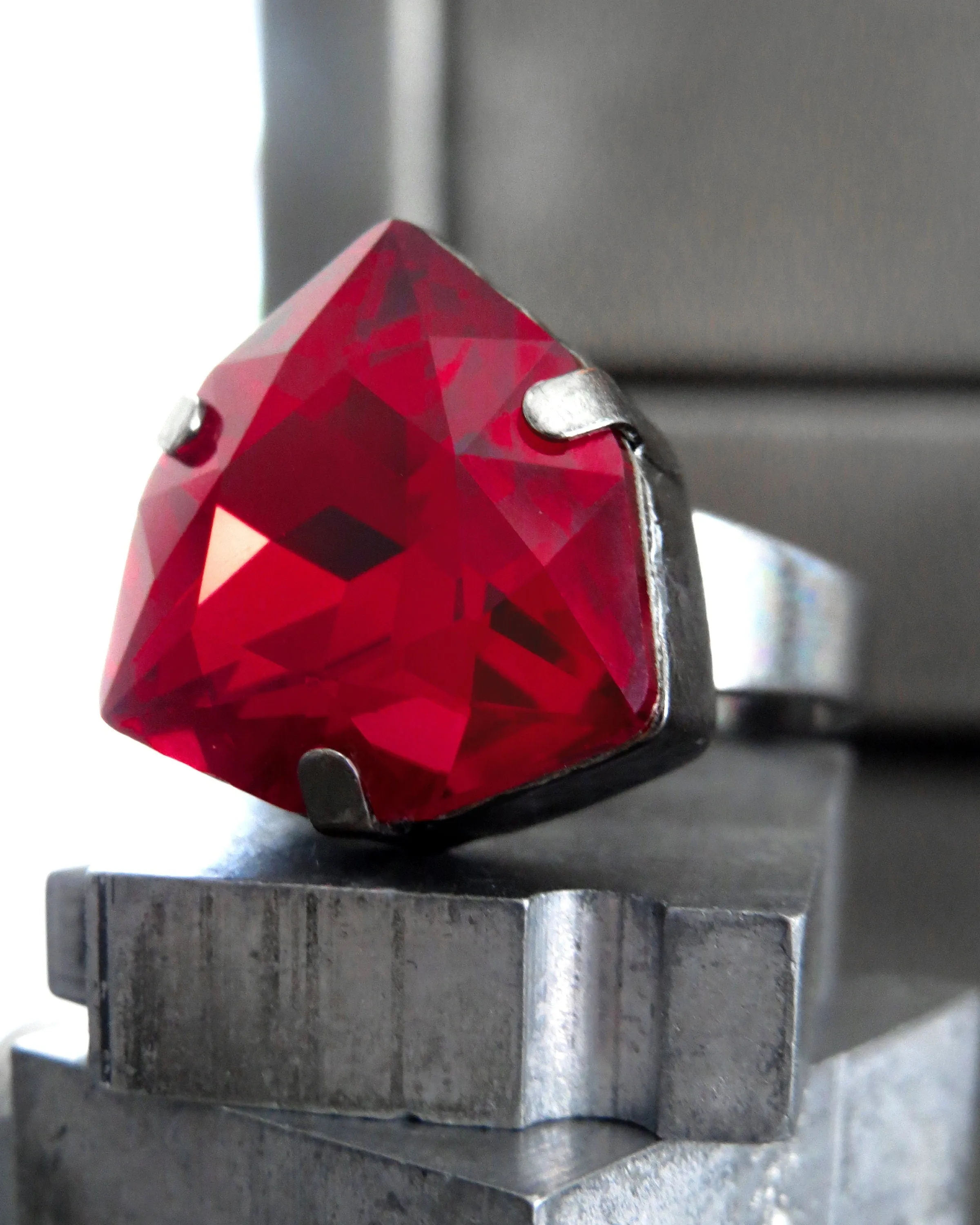 SCARLET - Regal Red Crystal Ring - Trilliant Triangle Shape