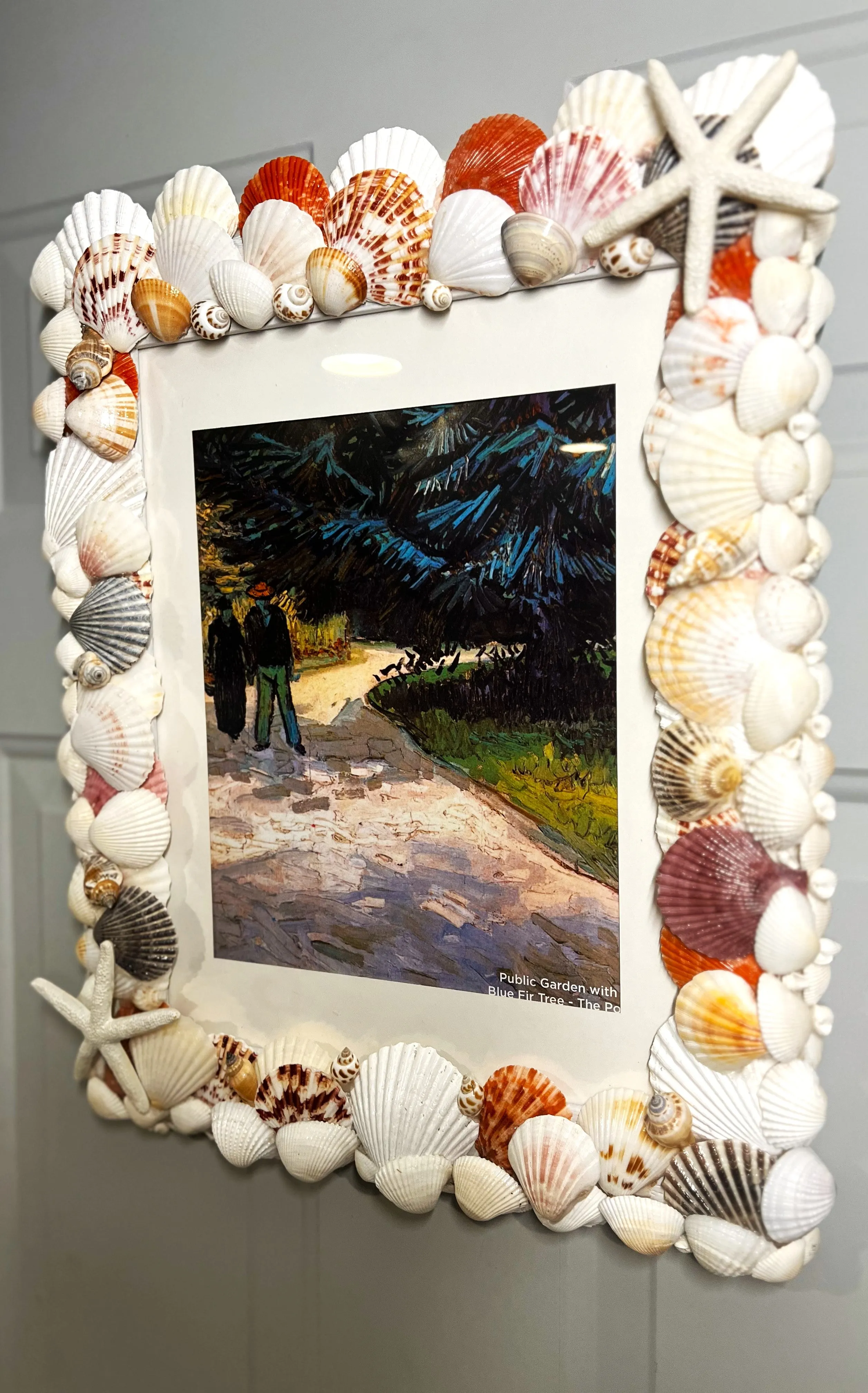 Sea Shell Picture Frame, 18" LX 15"W  (11X14 Frame)