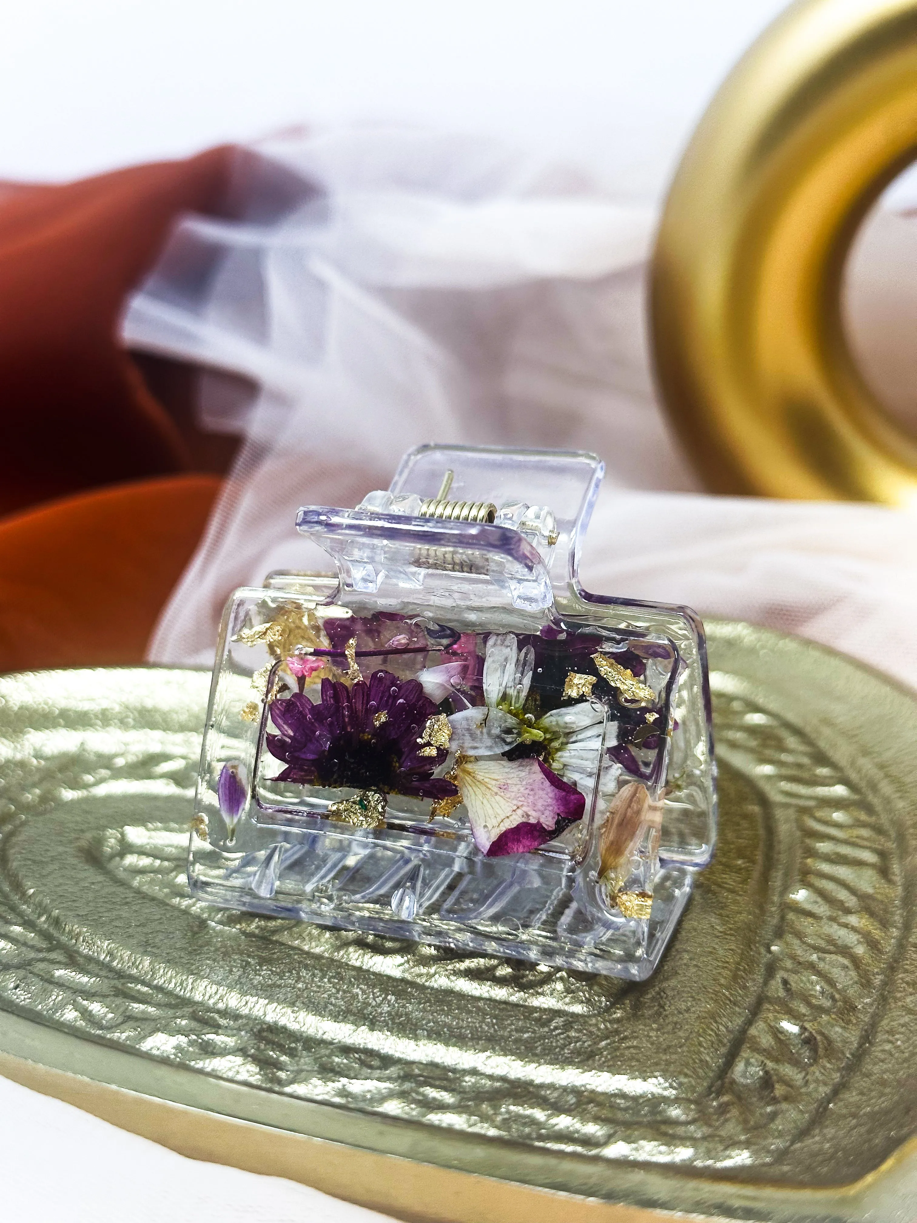 Sm Crystal Clear Clips Infused with Real Flowers in Resin. MADE TO ORDER: Choose Your Flowers