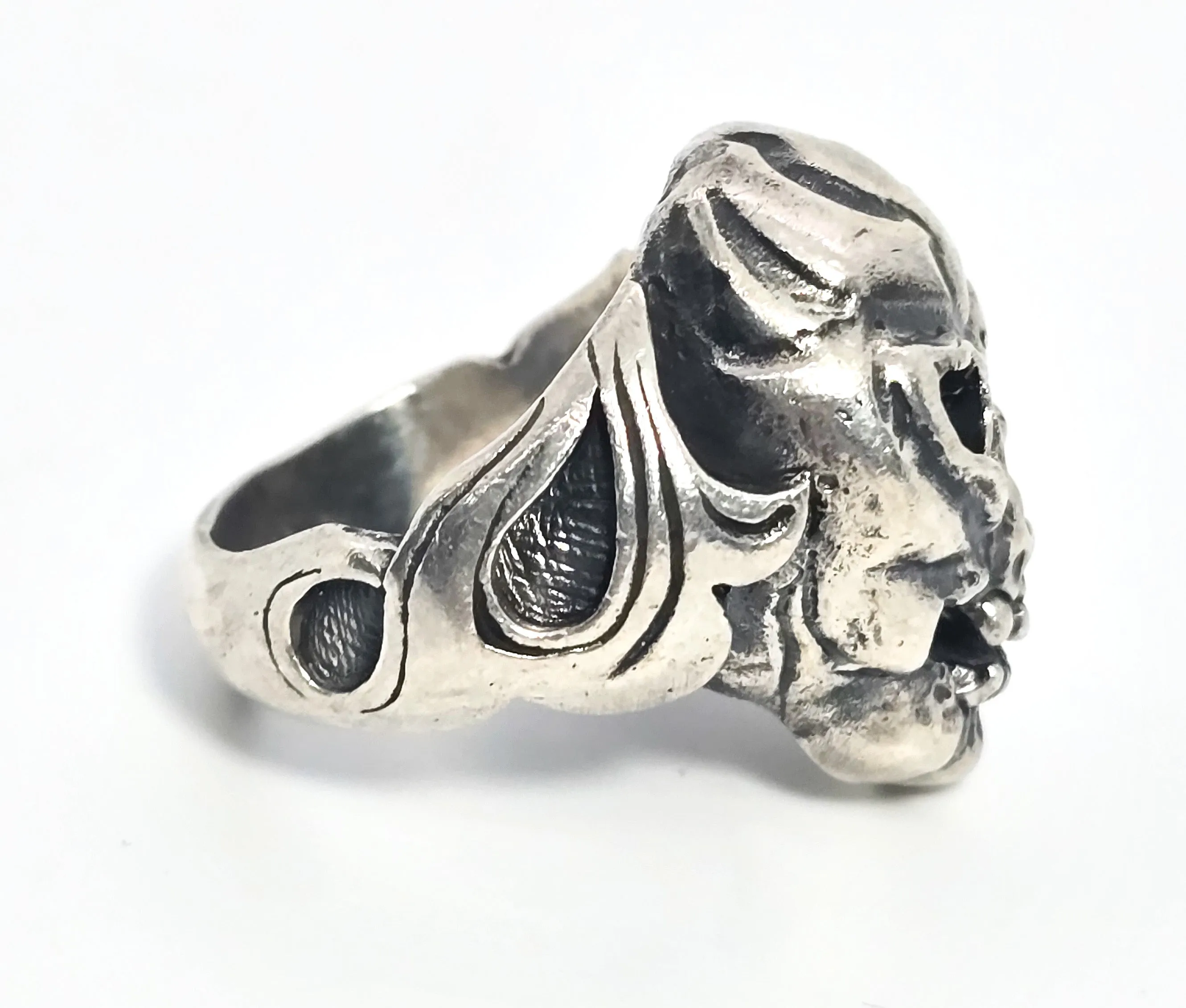Thick Skull retro biker solid sterling silver tribal fire memento mori goth ring size 10.5