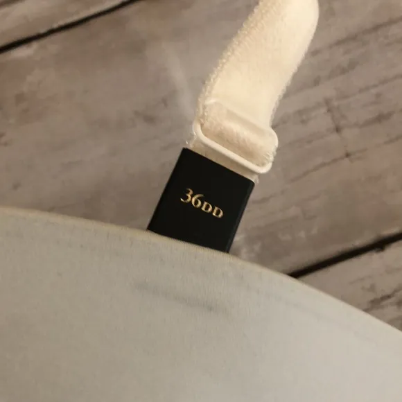 Victoria’s Secret Bridal Strapless Bra