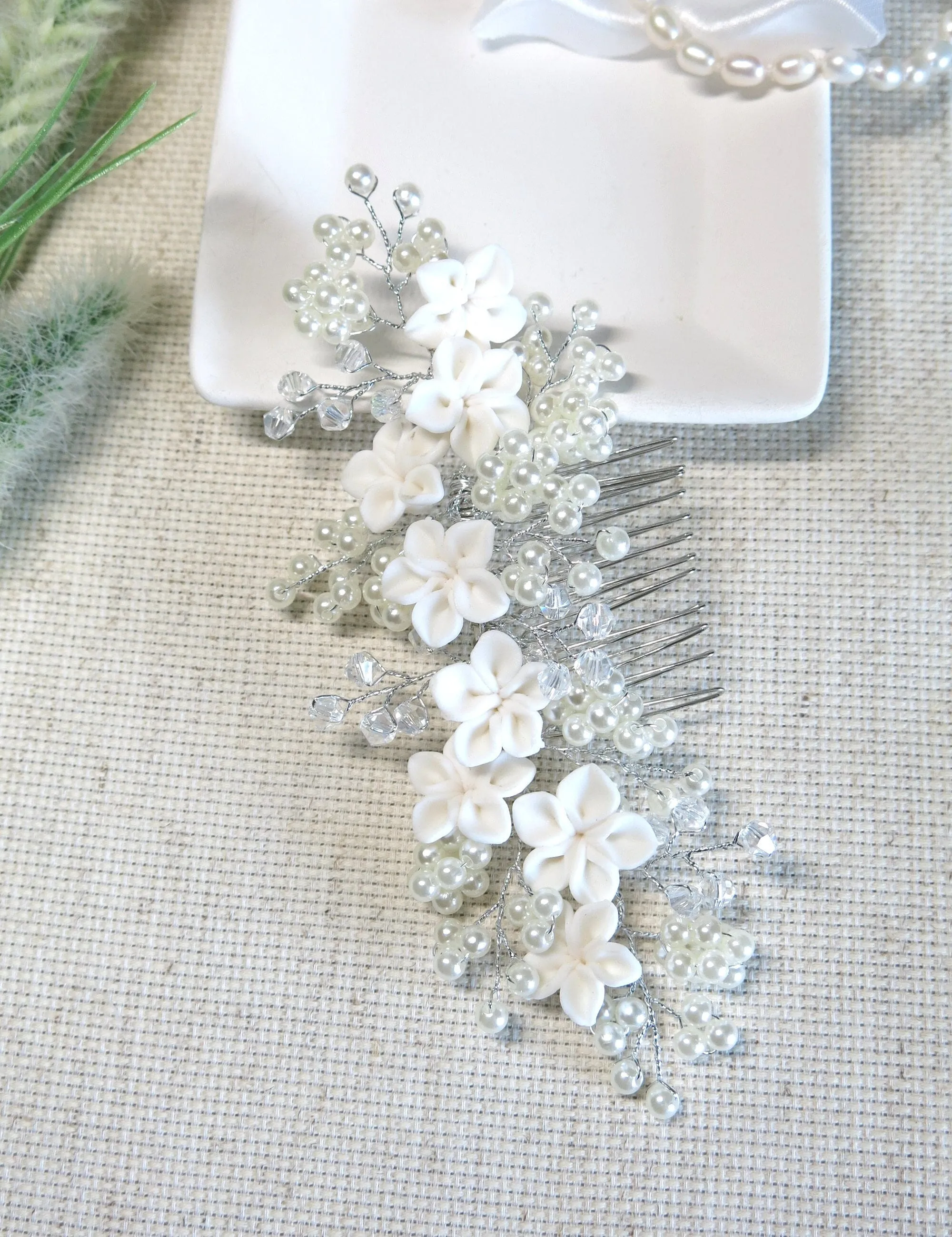 White Clay Flower Bridal Hair Comb, Wedding Ceramic Large Floral Hair Comb, Bridal Pearl Big Hairpin Headpiece