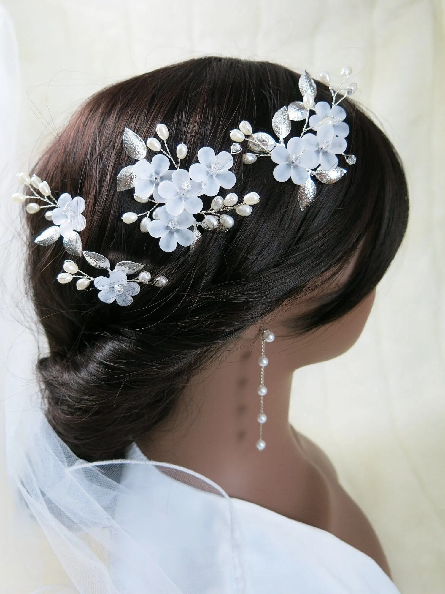 White Flower 5 PC Wedding Hairpin Set, Bridal Floral Wire Hair Pins, Pearl Branch Floral Hairpin Headpiece Set