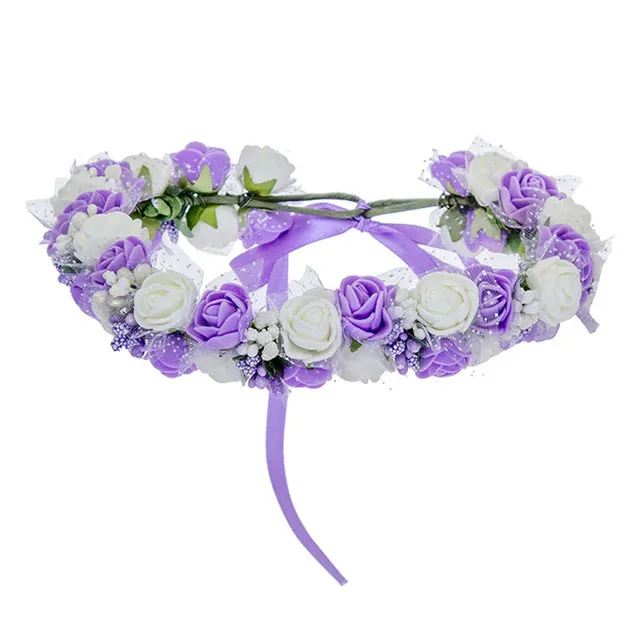 Women Bezel Flowers on Head